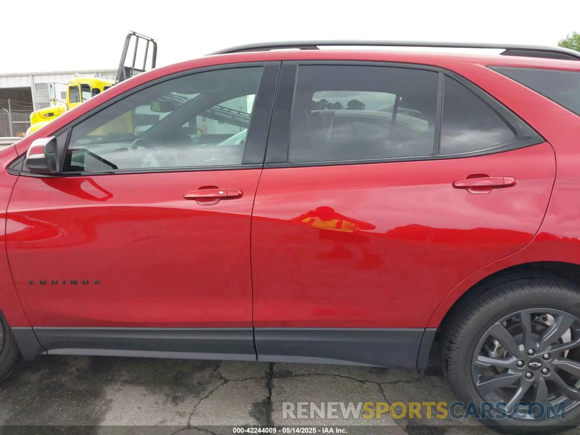 15 Photograph of a damaged car 3GNAXMEG3RL369603 CHEVROLET EQUINOX 2024
