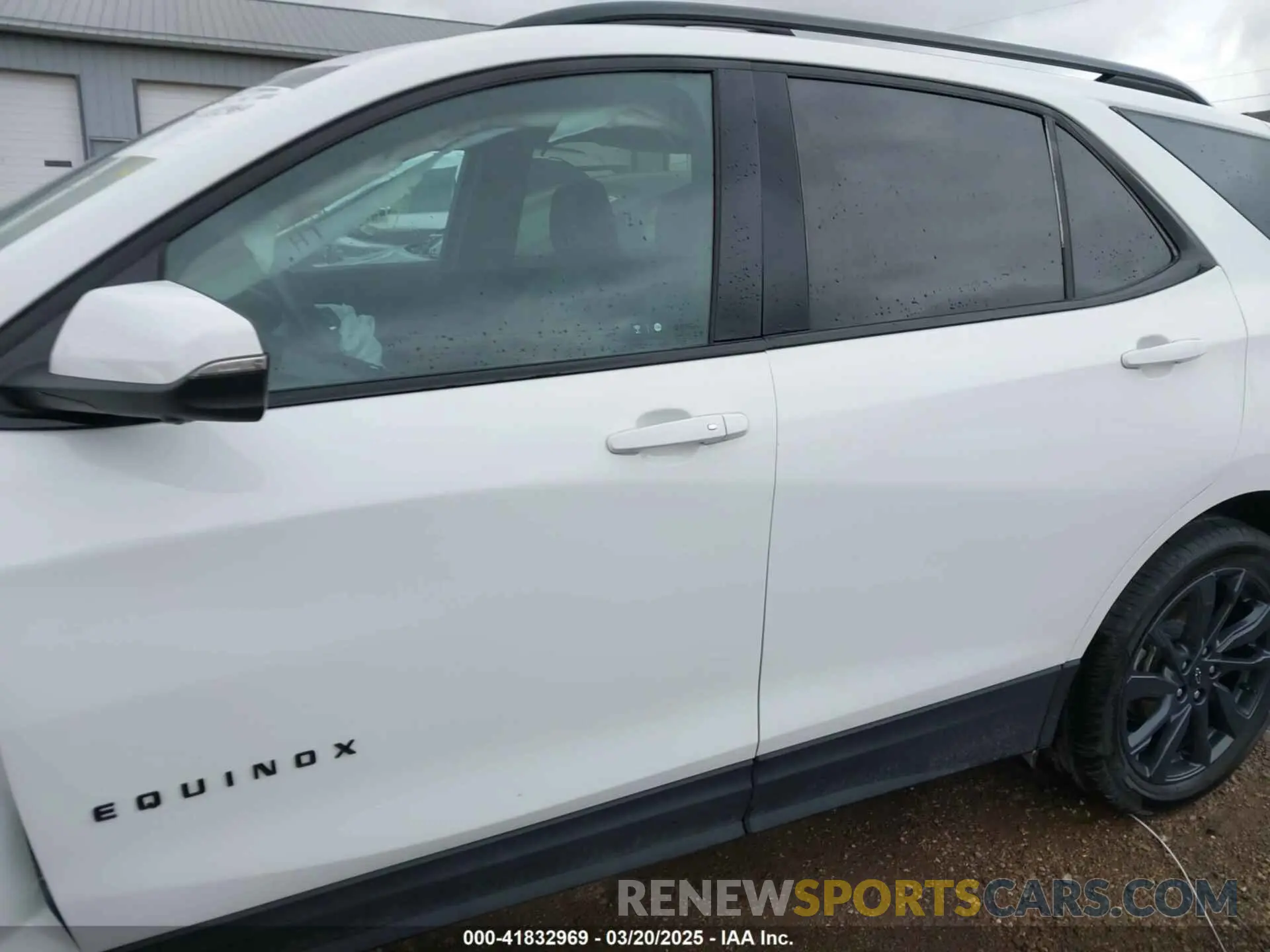 14 Photograph of a damaged car 3GNAXMEG4RS104243 CHEVROLET EQUINOX 2024
