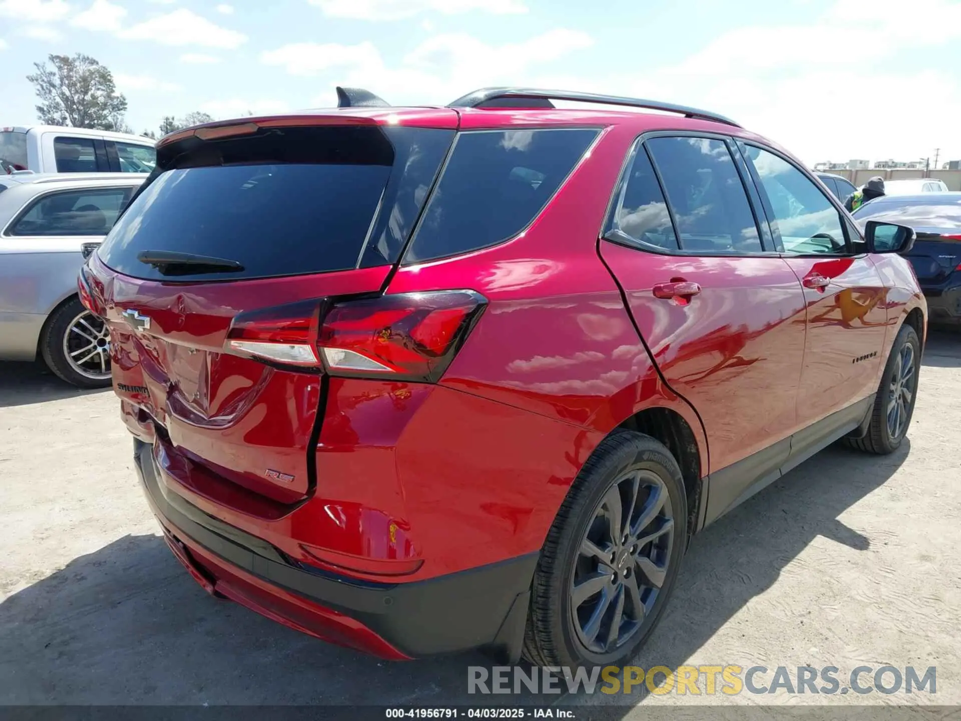 4 Photograph of a damaged car 3GNAXMEG5RL363141 CHEVROLET EQUINOX 2024