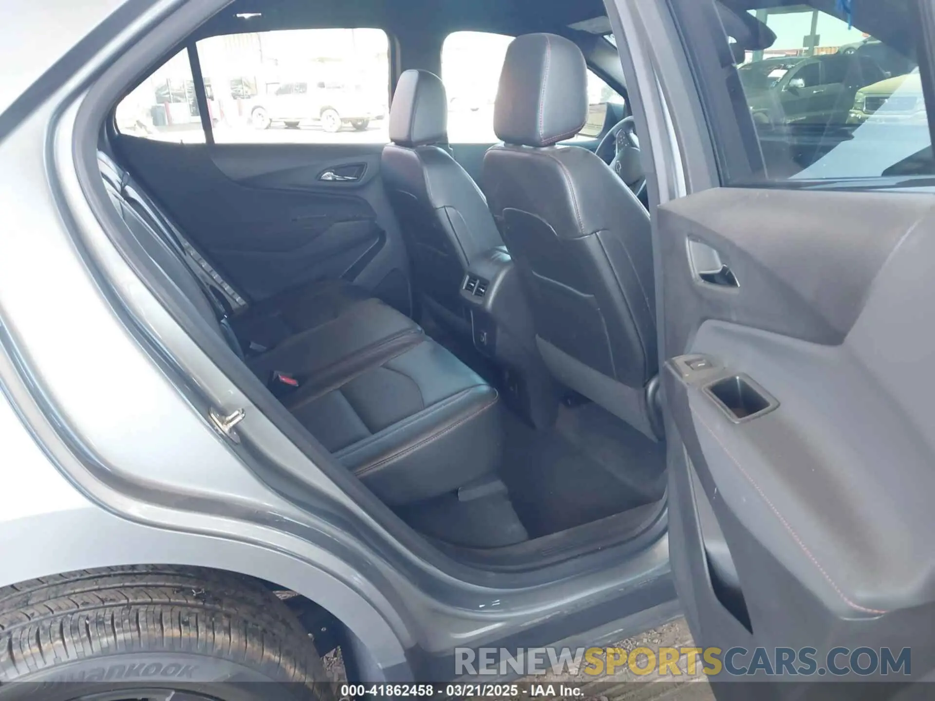 8 Photograph of a damaged car 3GNAXMEG6RS165691 CHEVROLET EQUINOX 2024