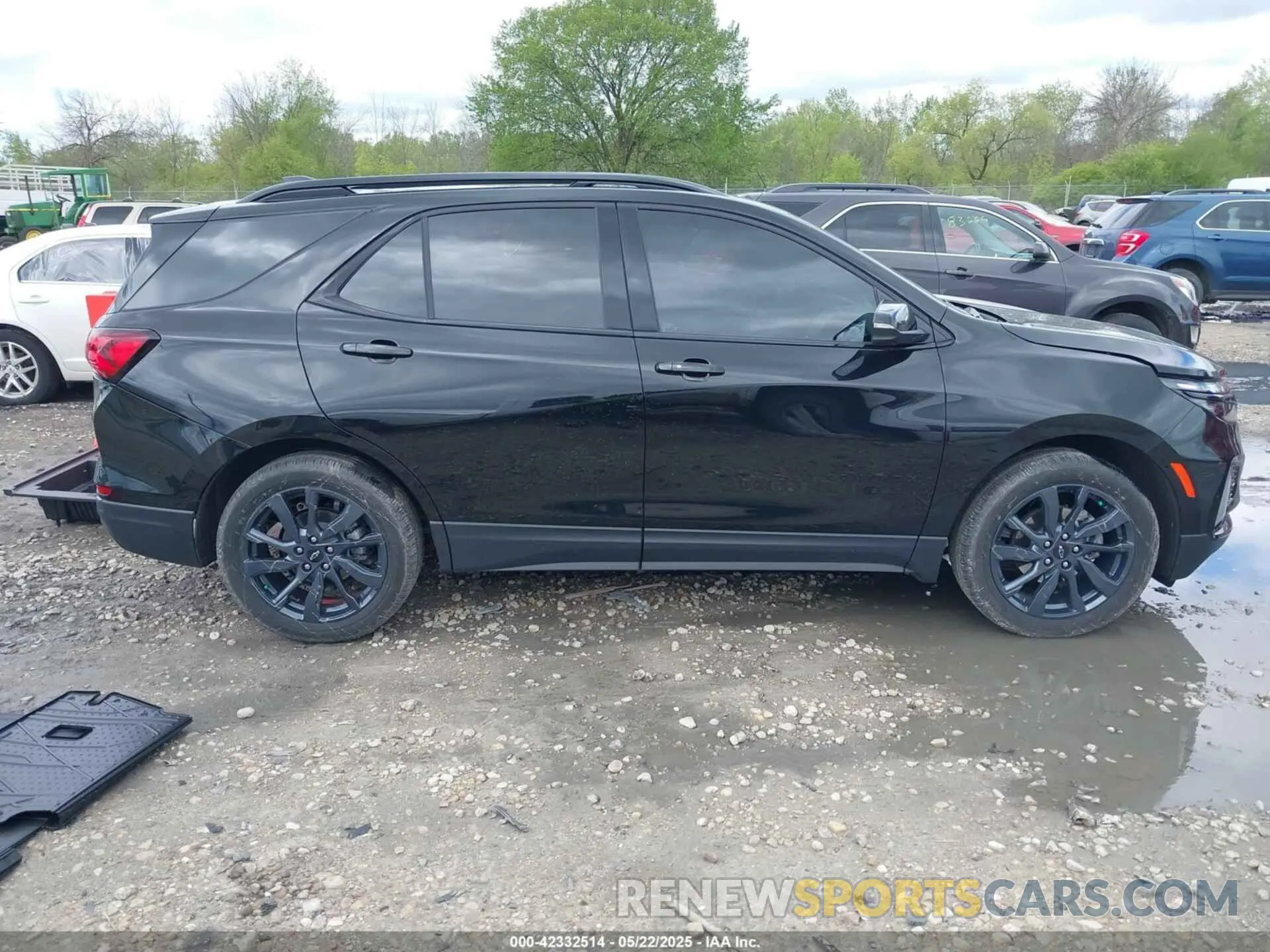 14 Photograph of a damaged car 3GNAXMEG7RL140387 CHEVROLET EQUINOX 2024