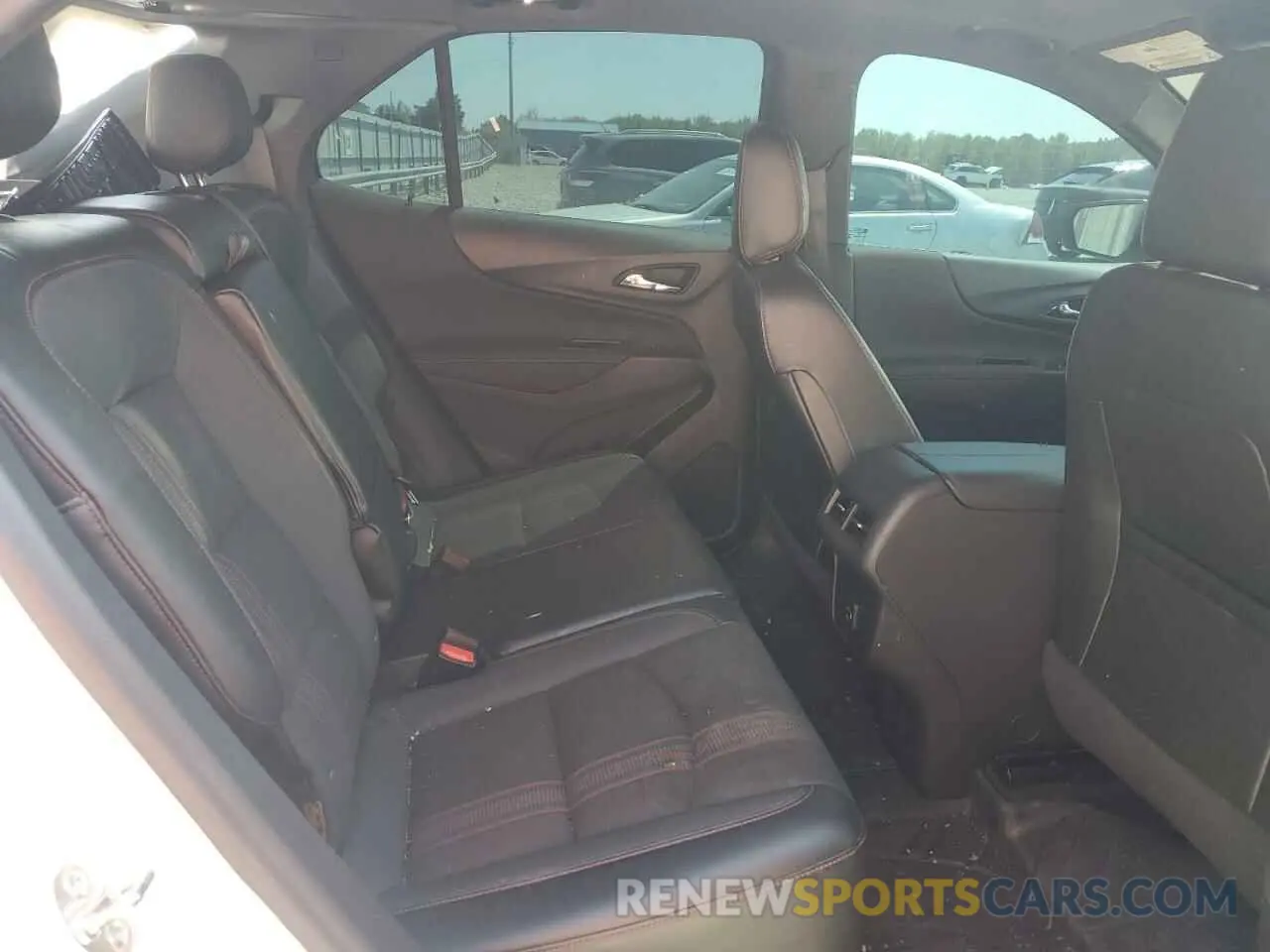 11 Photograph of a damaged car 3GNAXMEG7RS194696 CHEVROLET EQUINOX 2024