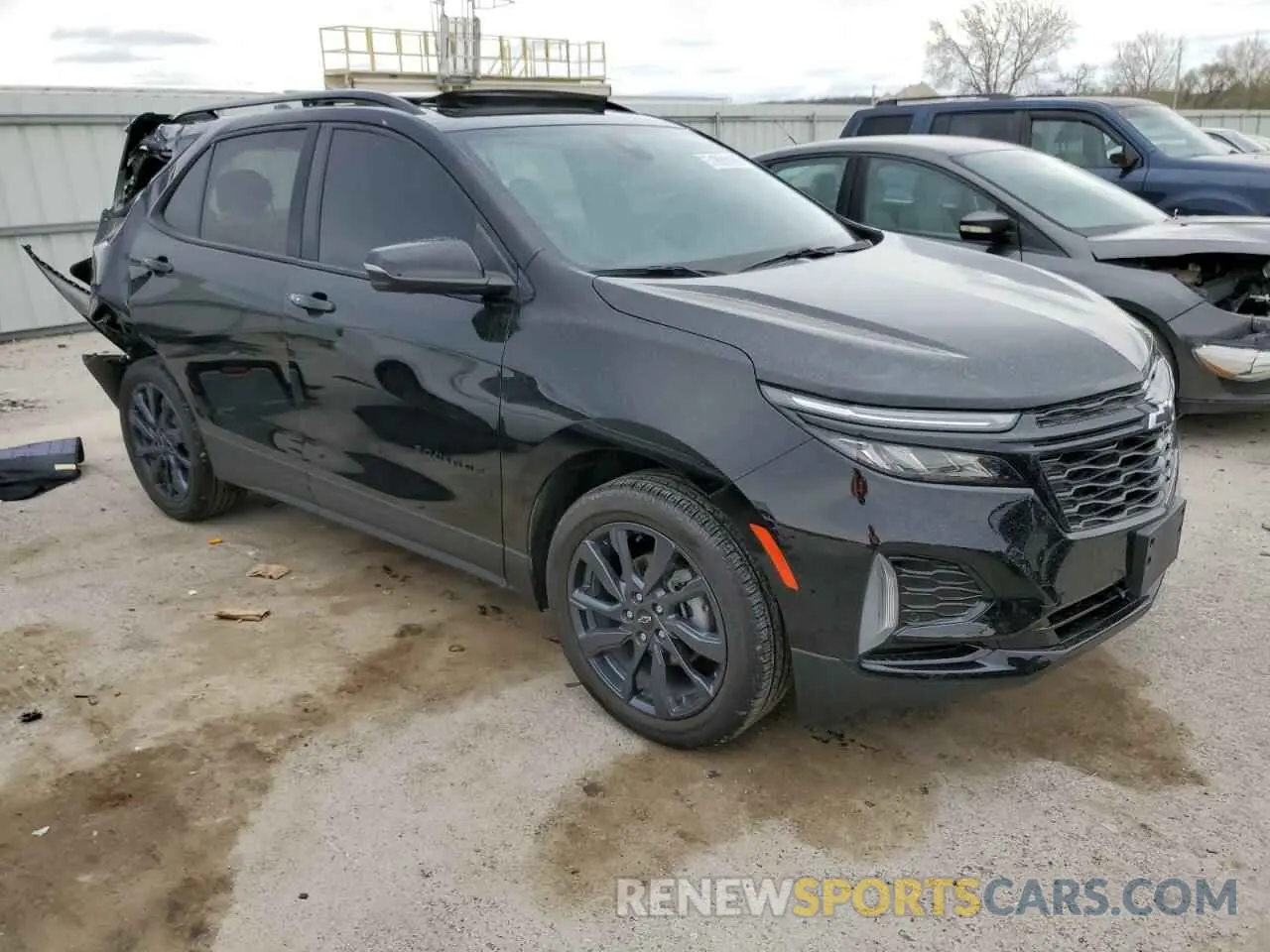 4 Photograph of a damaged car 3GNAXMEG8RL102988 CHEVROLET EQUINOX 2024