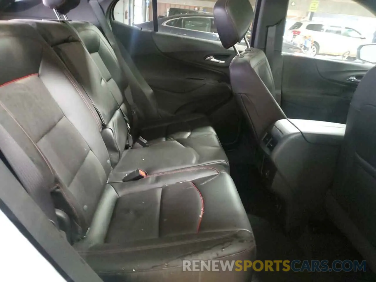 11 Photograph of a damaged car 3GNAXMEG8RL333700 CHEVROLET EQUINOX 2024
