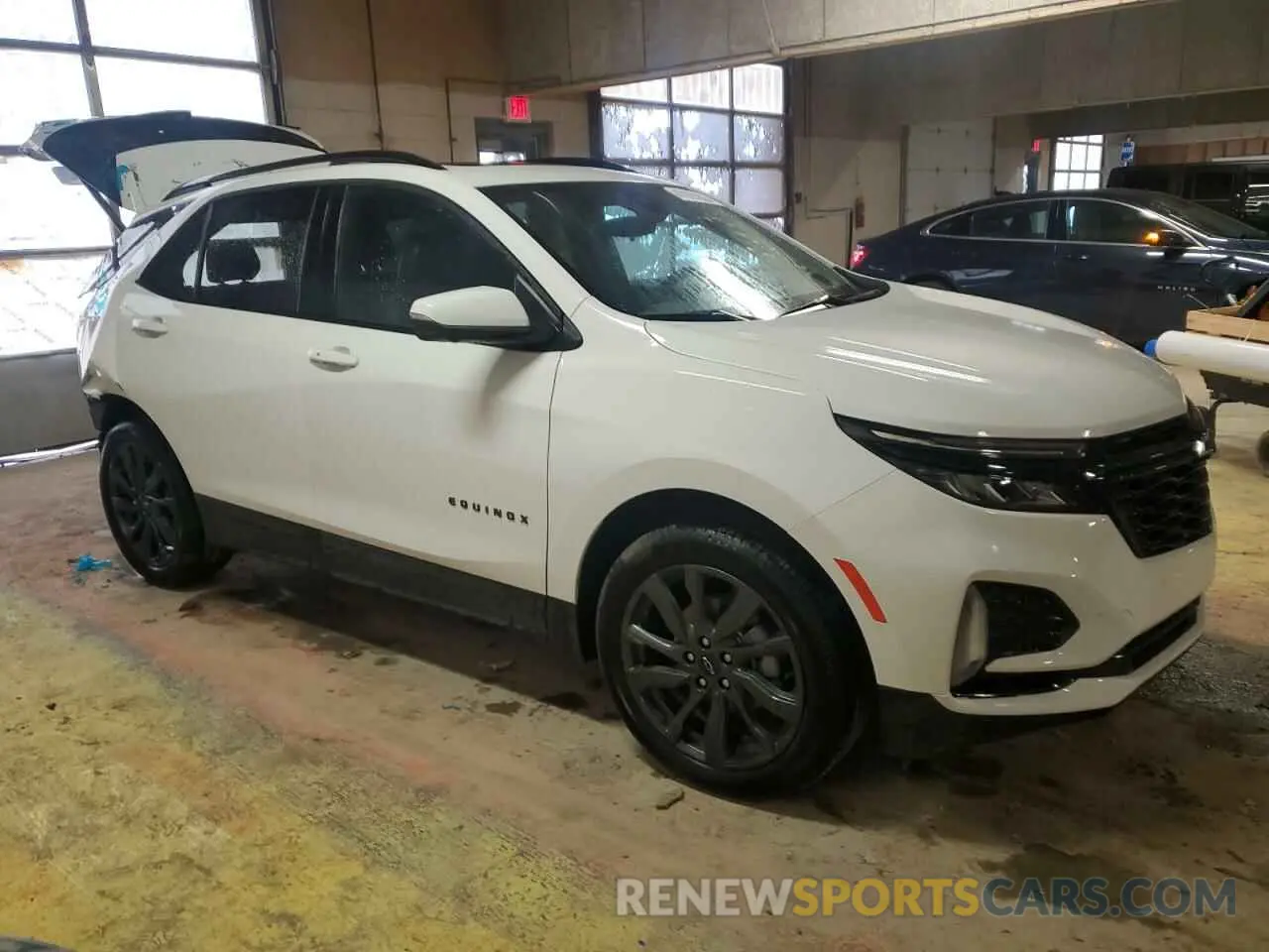 4 Photograph of a damaged car 3GNAXMEG8RL333700 CHEVROLET EQUINOX 2024
