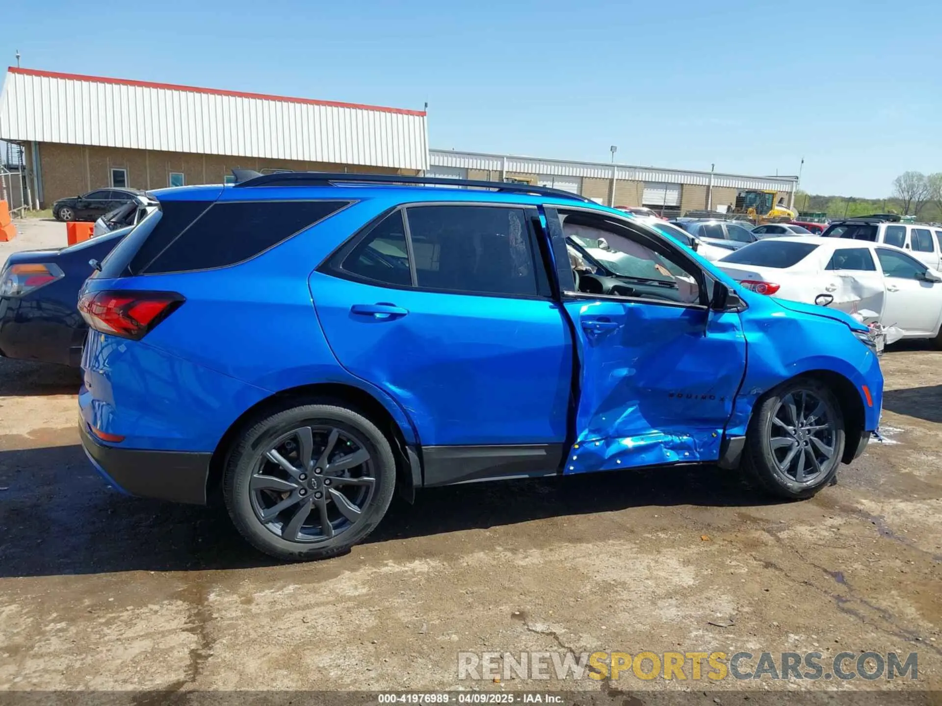 14 Photograph of a damaged car 3GNAXMEG8RS221288 CHEVROLET EQUINOX 2024