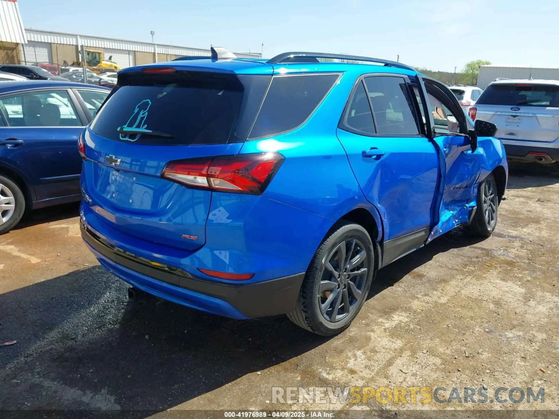 4 Photograph of a damaged car 3GNAXMEG8RS221288 CHEVROLET EQUINOX 2024