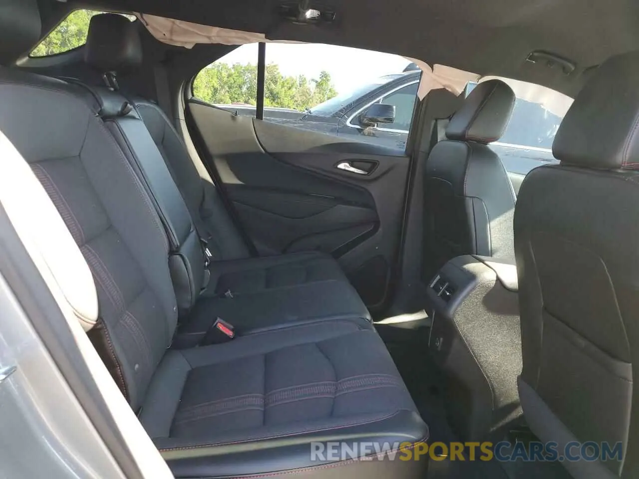 11 Photograph of a damaged car 3GNAXMEG9RS122480 CHEVROLET EQUINOX 2024