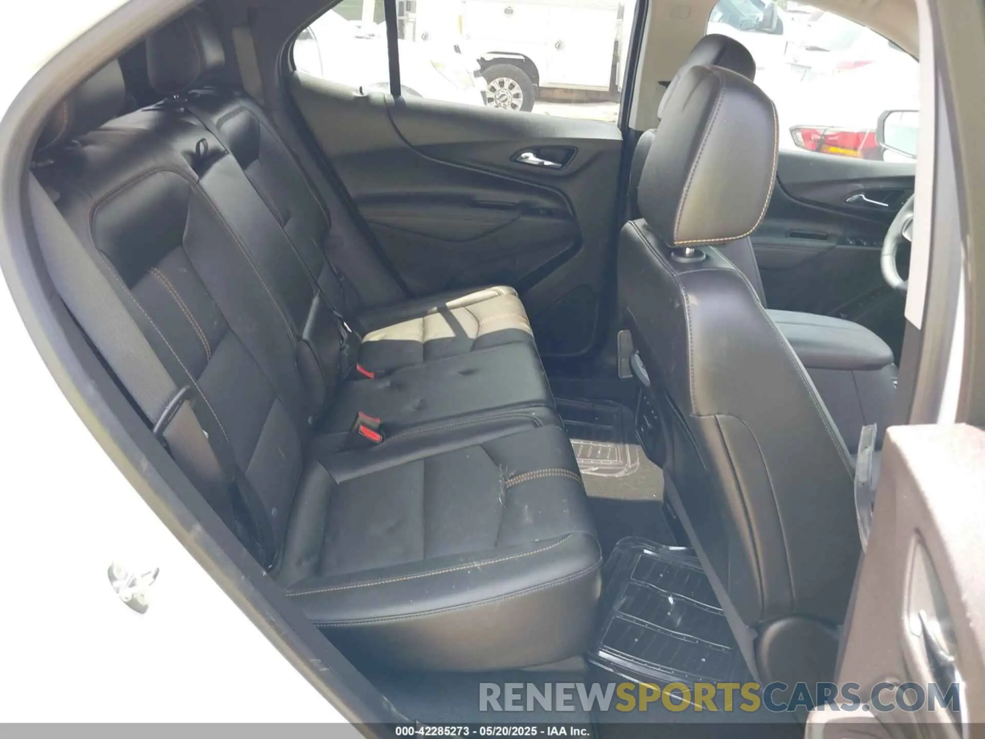 8 Photograph of a damaged car 3GNAXNEG1RL123820 CHEVROLET EQUINOX 2024