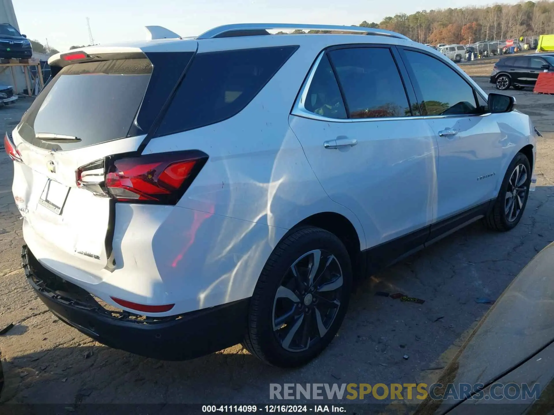 4 Photograph of a damaged car 3GNAXNEG4RL287546 CHEVROLET EQUINOX 2024