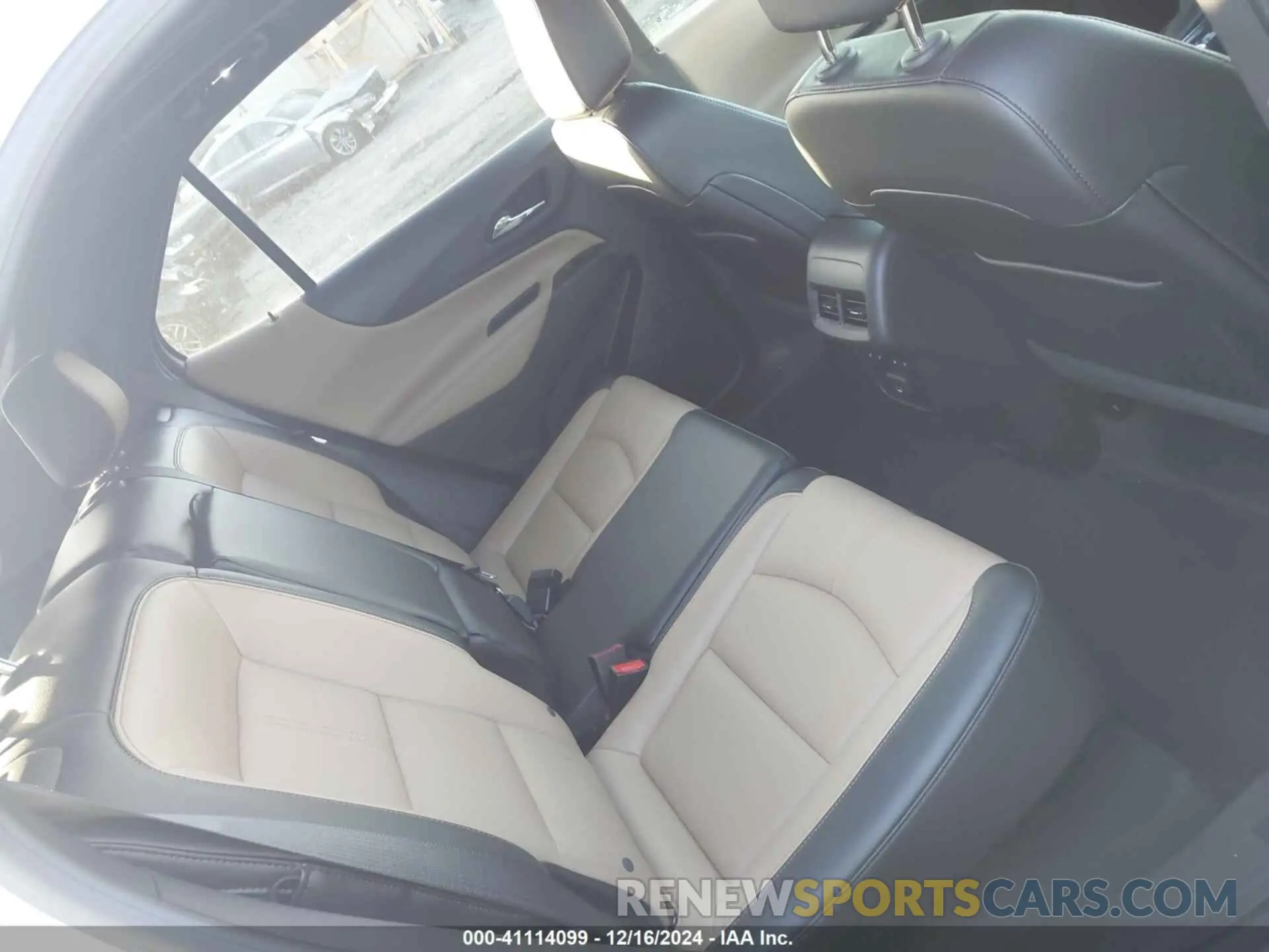 8 Photograph of a damaged car 3GNAXNEG4RL287546 CHEVROLET EQUINOX 2024