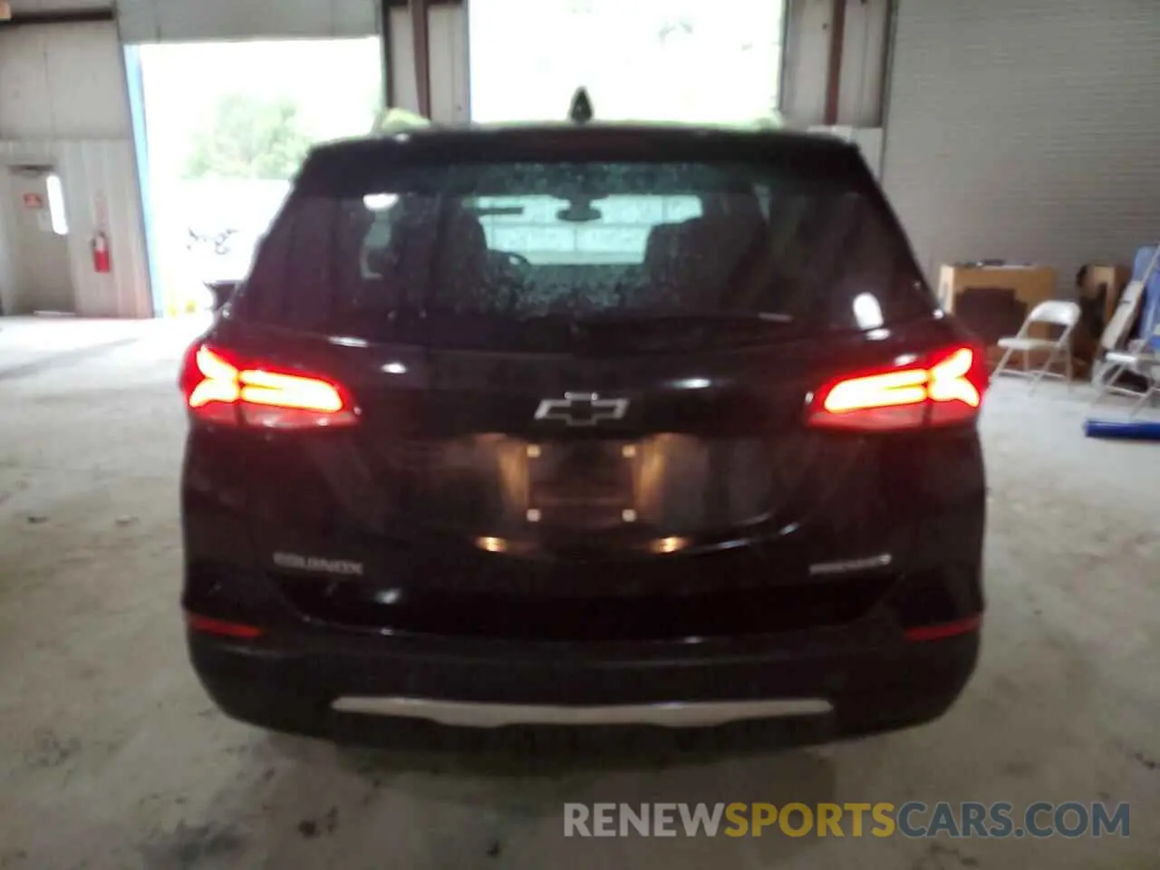 6 Photograph of a damaged car 3GNAXNEG4RL359426 CHEVROLET EQUINOX 2024