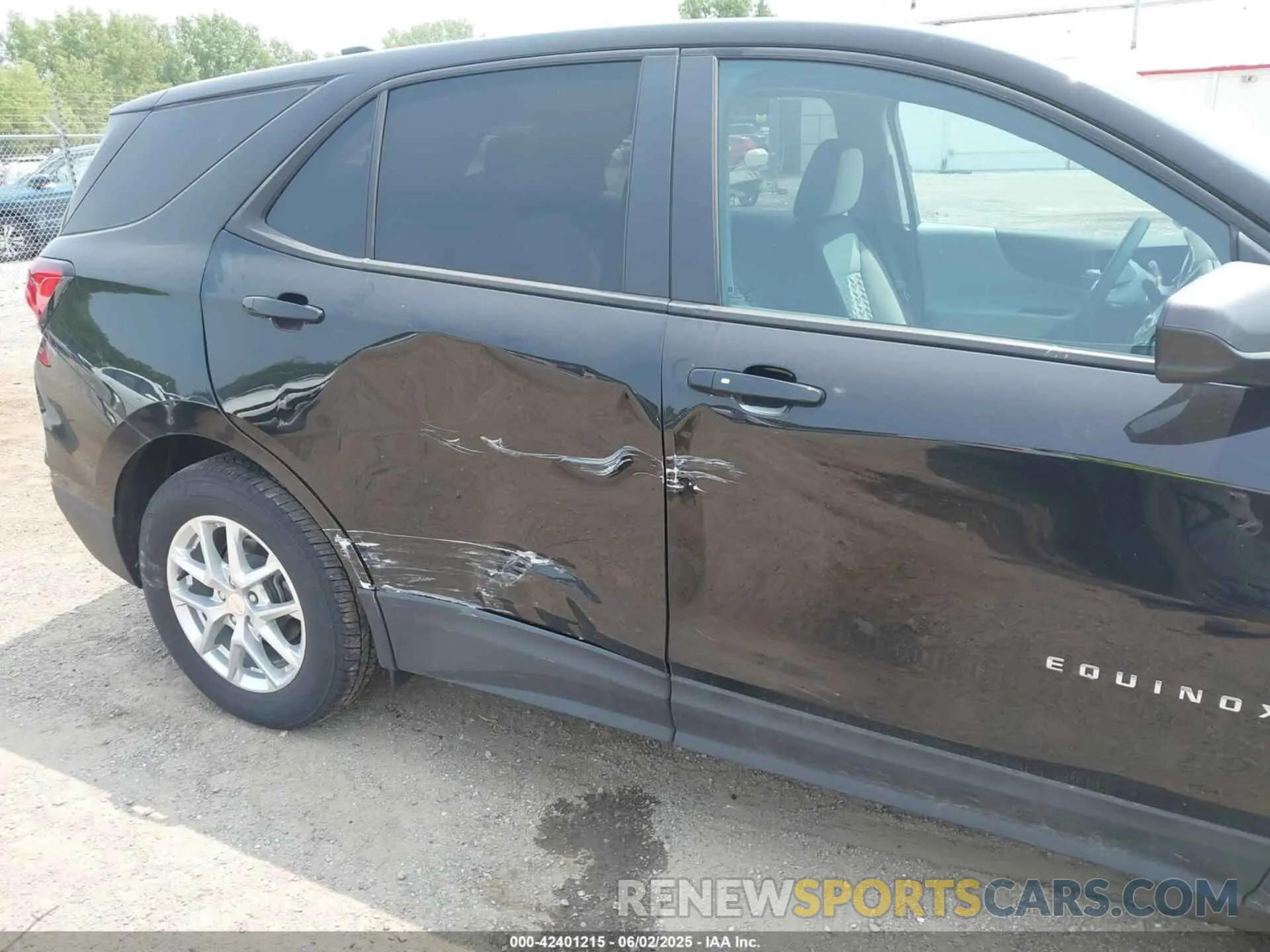 17 Photograph of a damaged car 3GNAXSEG3RL277329 CHEVROLET EQUINOX 2024