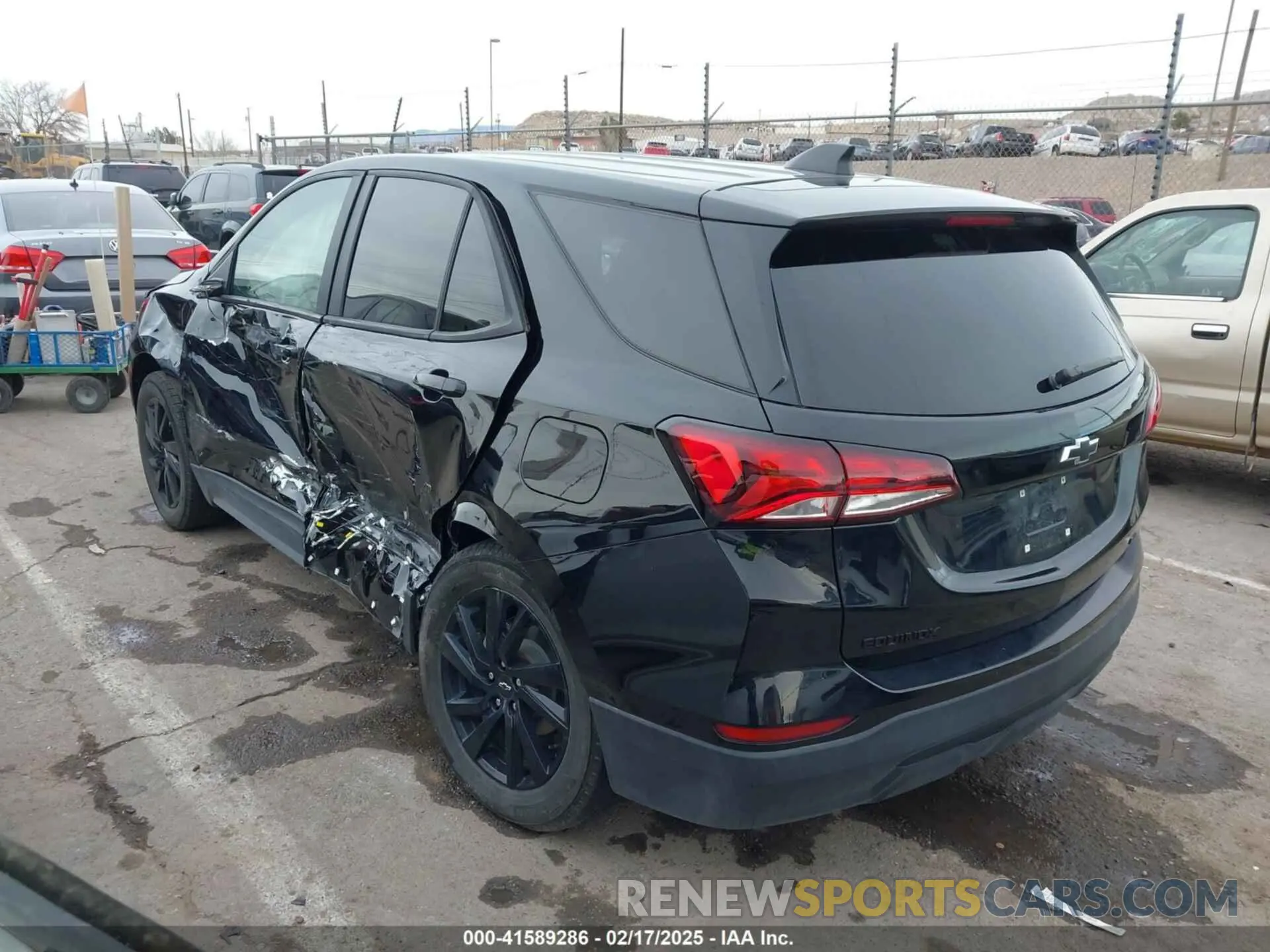 14 Photograph of a damaged car 3GNAXSEG4RL315005 CHEVROLET EQUINOX 2024