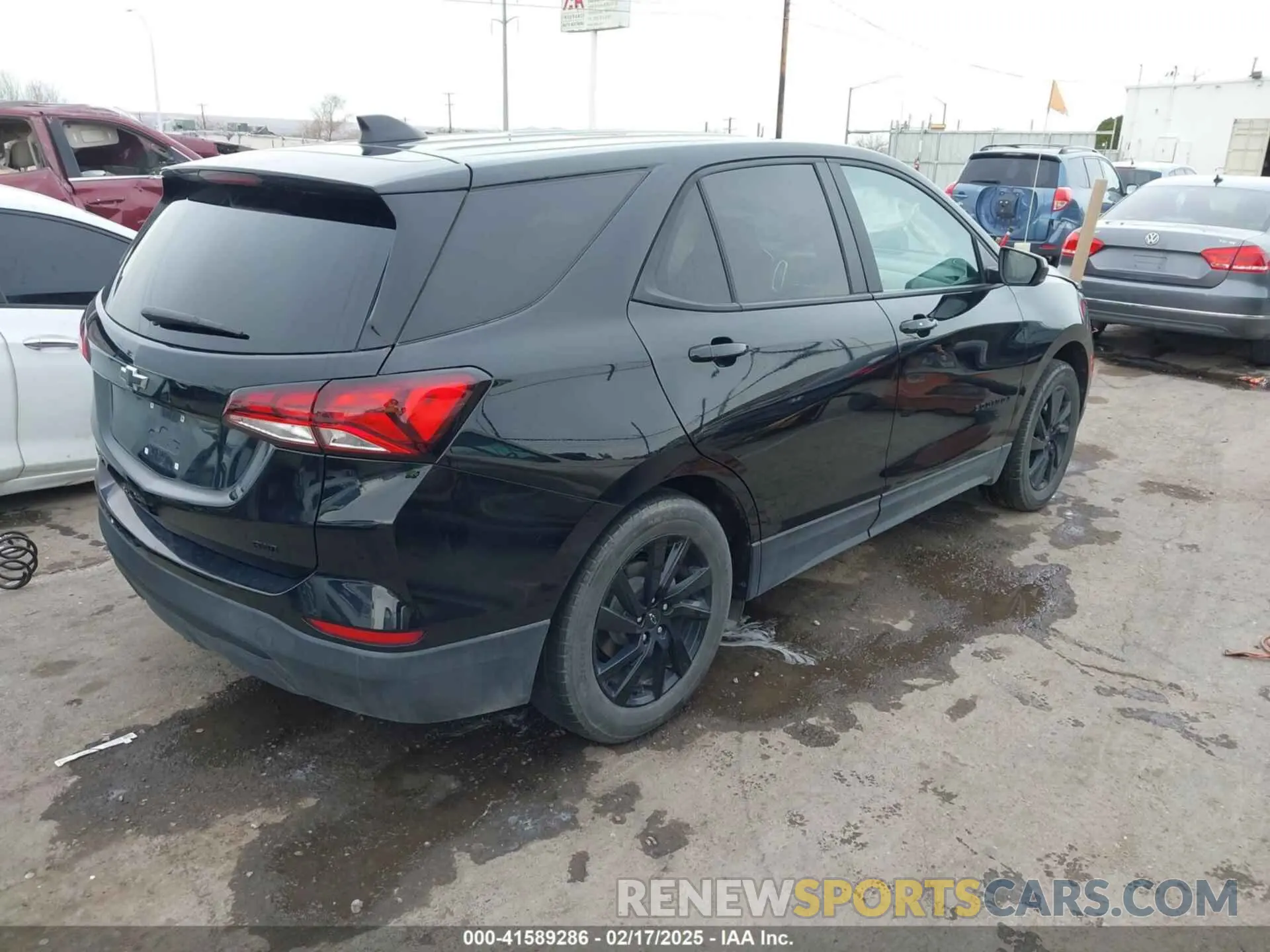 4 Photograph of a damaged car 3GNAXSEG4RL315005 CHEVROLET EQUINOX 2024