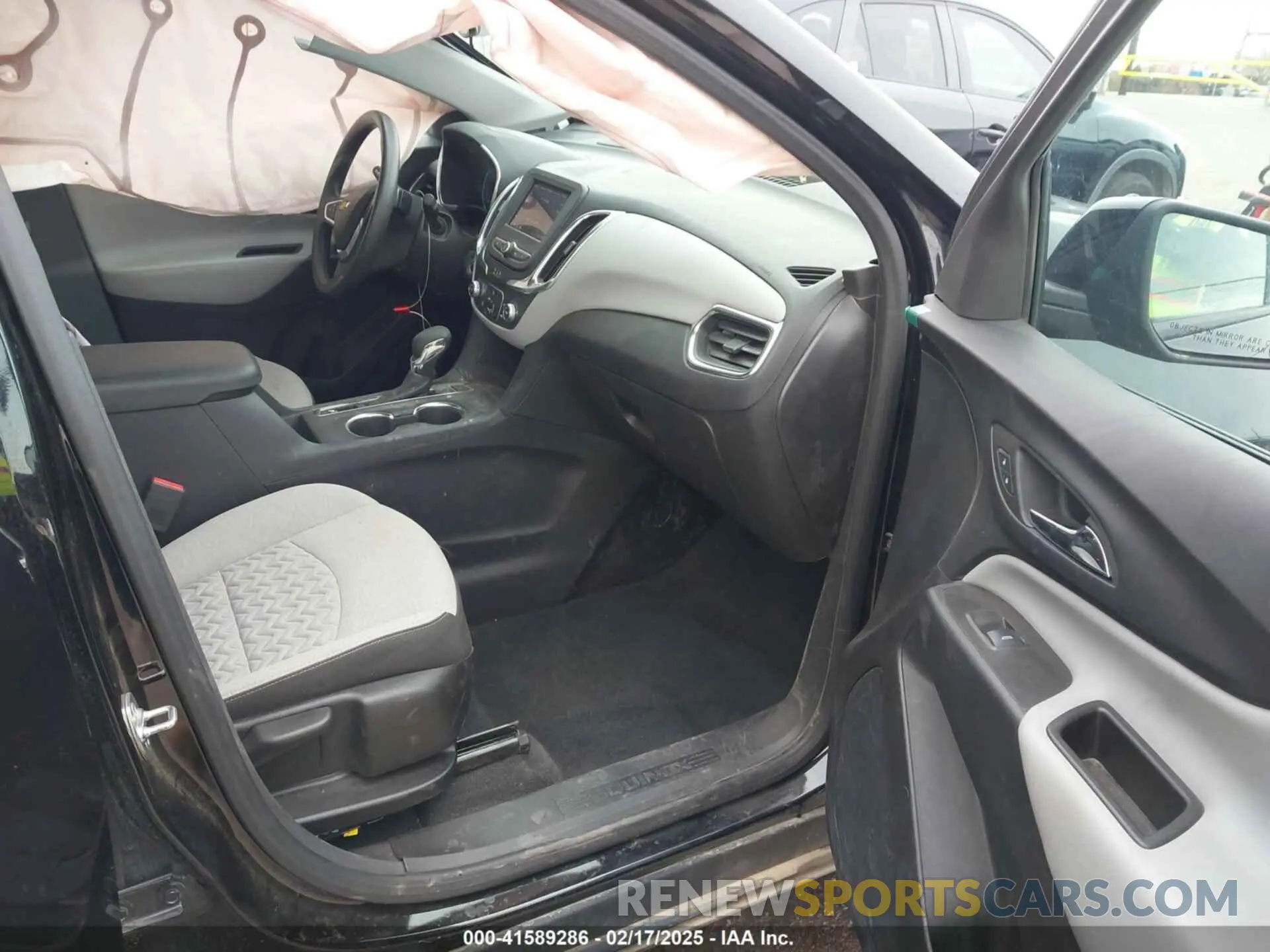 5 Photograph of a damaged car 3GNAXSEG4RL315005 CHEVROLET EQUINOX 2024