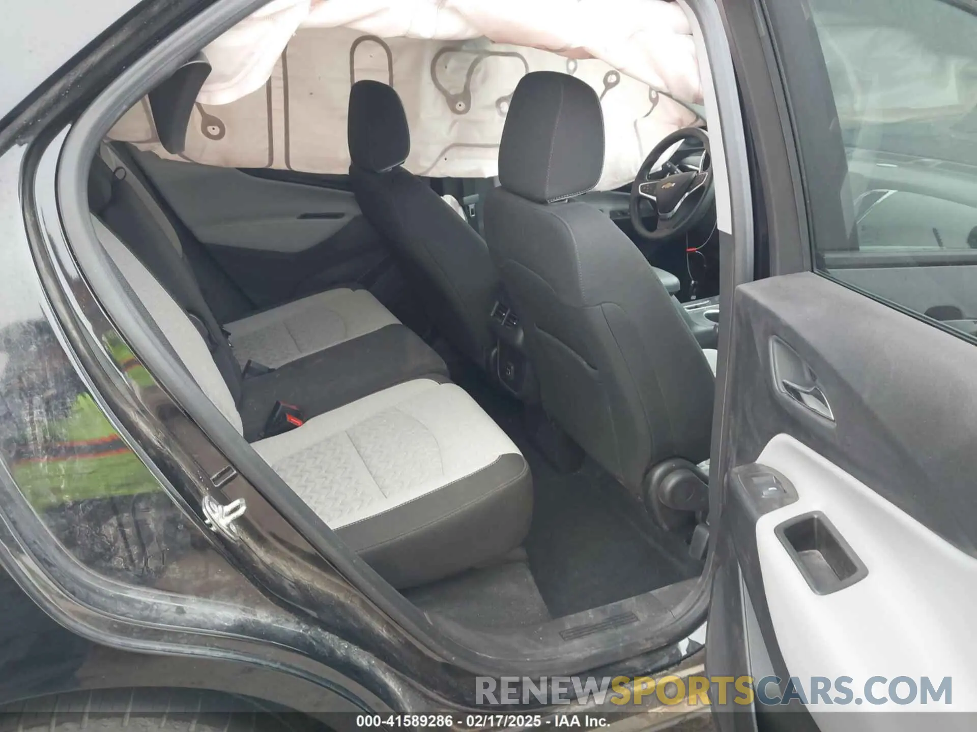 8 Photograph of a damaged car 3GNAXSEG4RL315005 CHEVROLET EQUINOX 2024