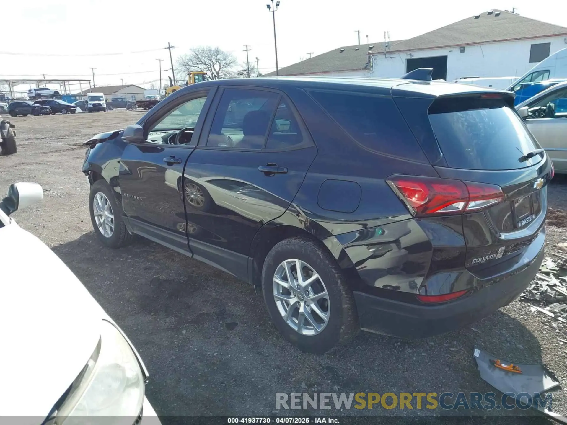 3 Photograph of a damaged car 3GNAXSEG5RL261018 CHEVROLET EQUINOX 2024