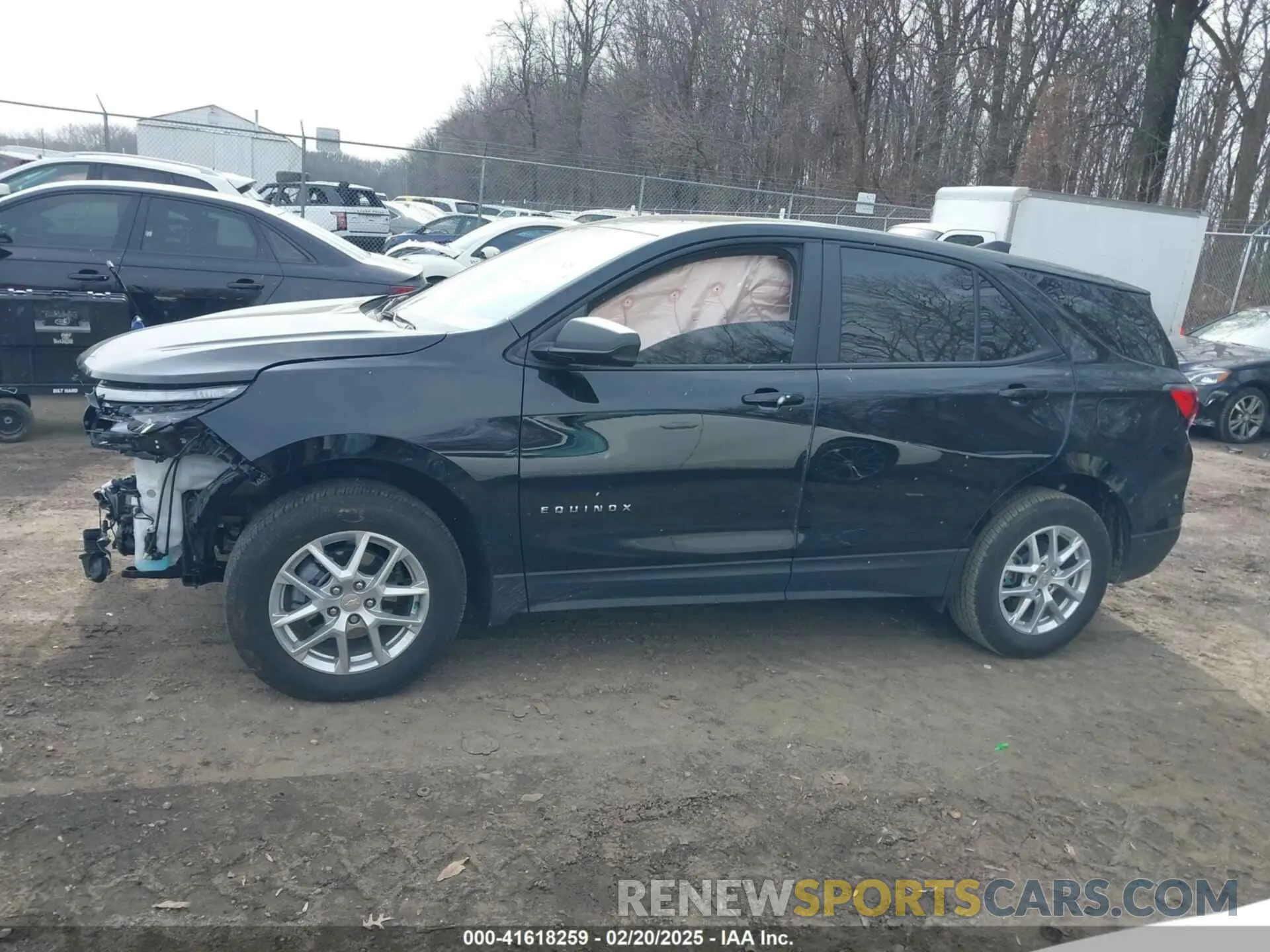 14 Photograph of a damaged car 3GNAXSEG5RL279082 CHEVROLET EQUINOX 2024