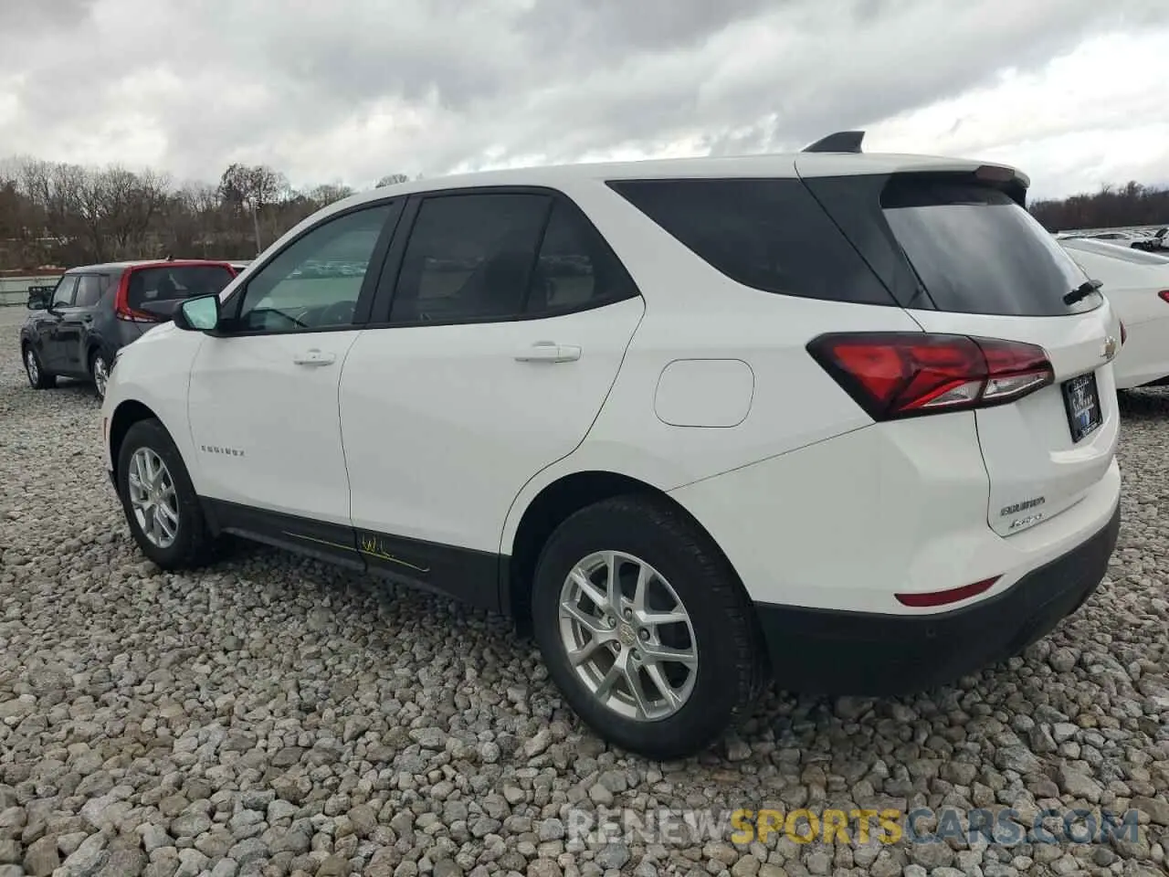 2 Photograph of a damaged car 3GNAXSEG5RL319161 CHEVROLET EQUINOX 2024