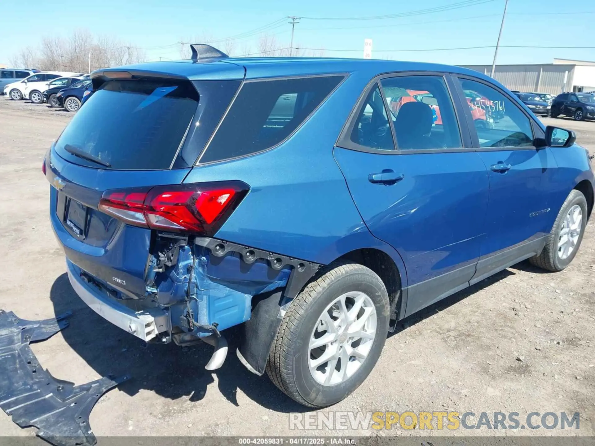 4 Photograph of a damaged car 3GNAXSEG6RL324725 CHEVROLET EQUINOX 2024