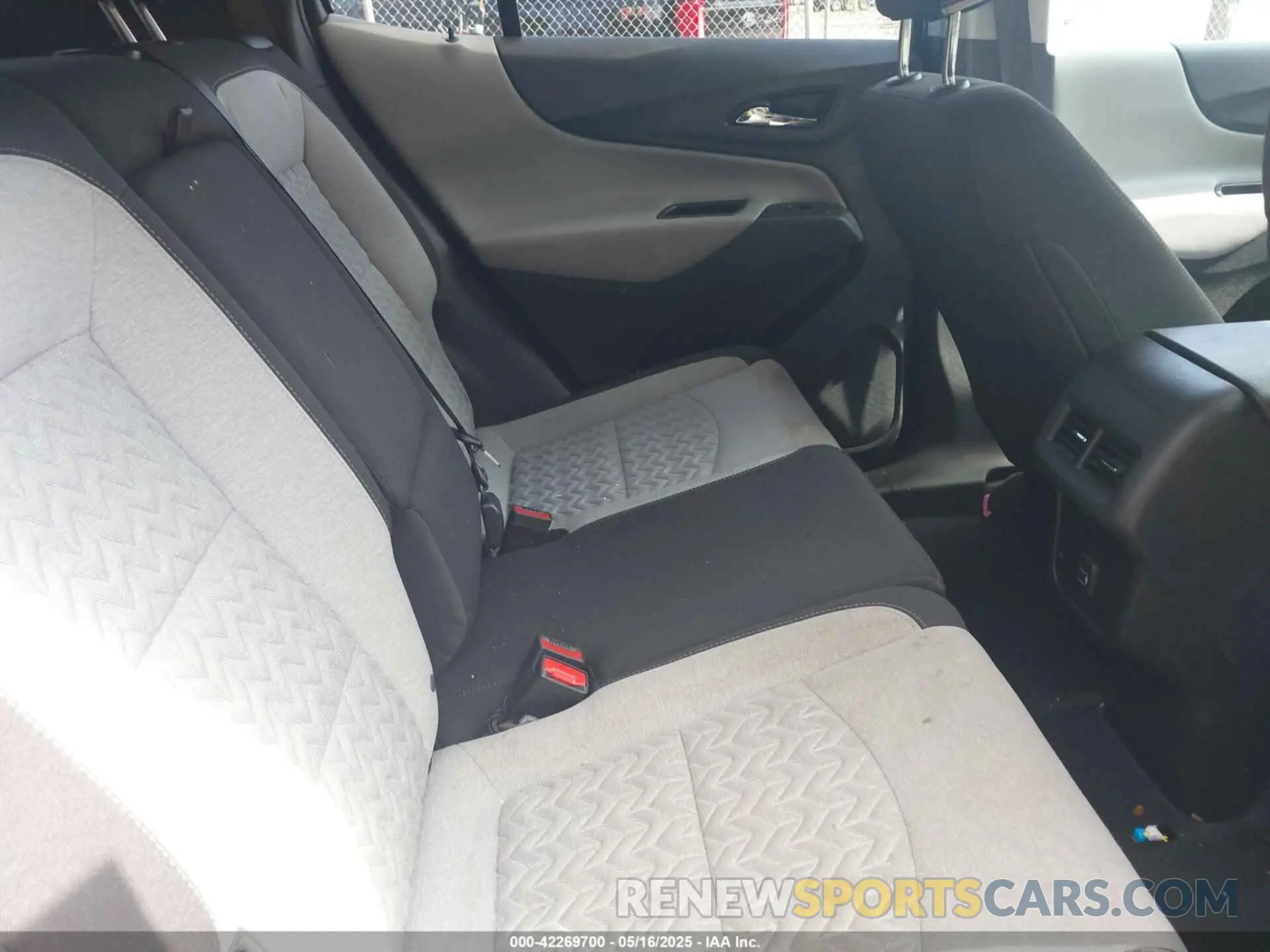 8 Photograph of a damaged car 3GNAXSEG8RL141133 CHEVROLET EQUINOX 2024