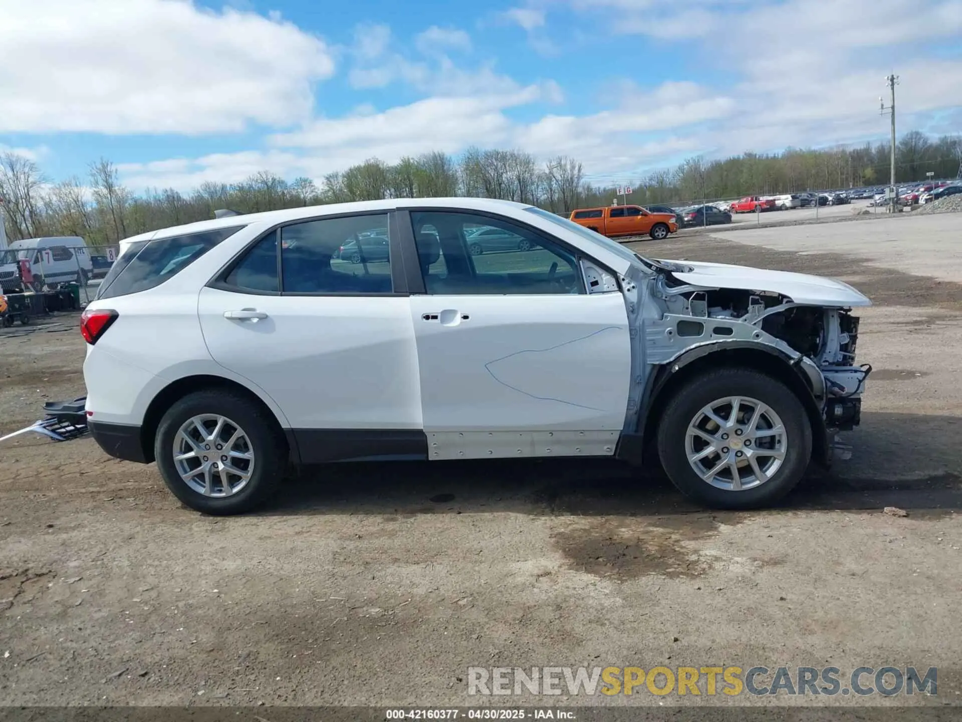 14 Photograph of a damaged car 3GNAXSEGXRL150738 CHEVROLET EQUINOX 2024