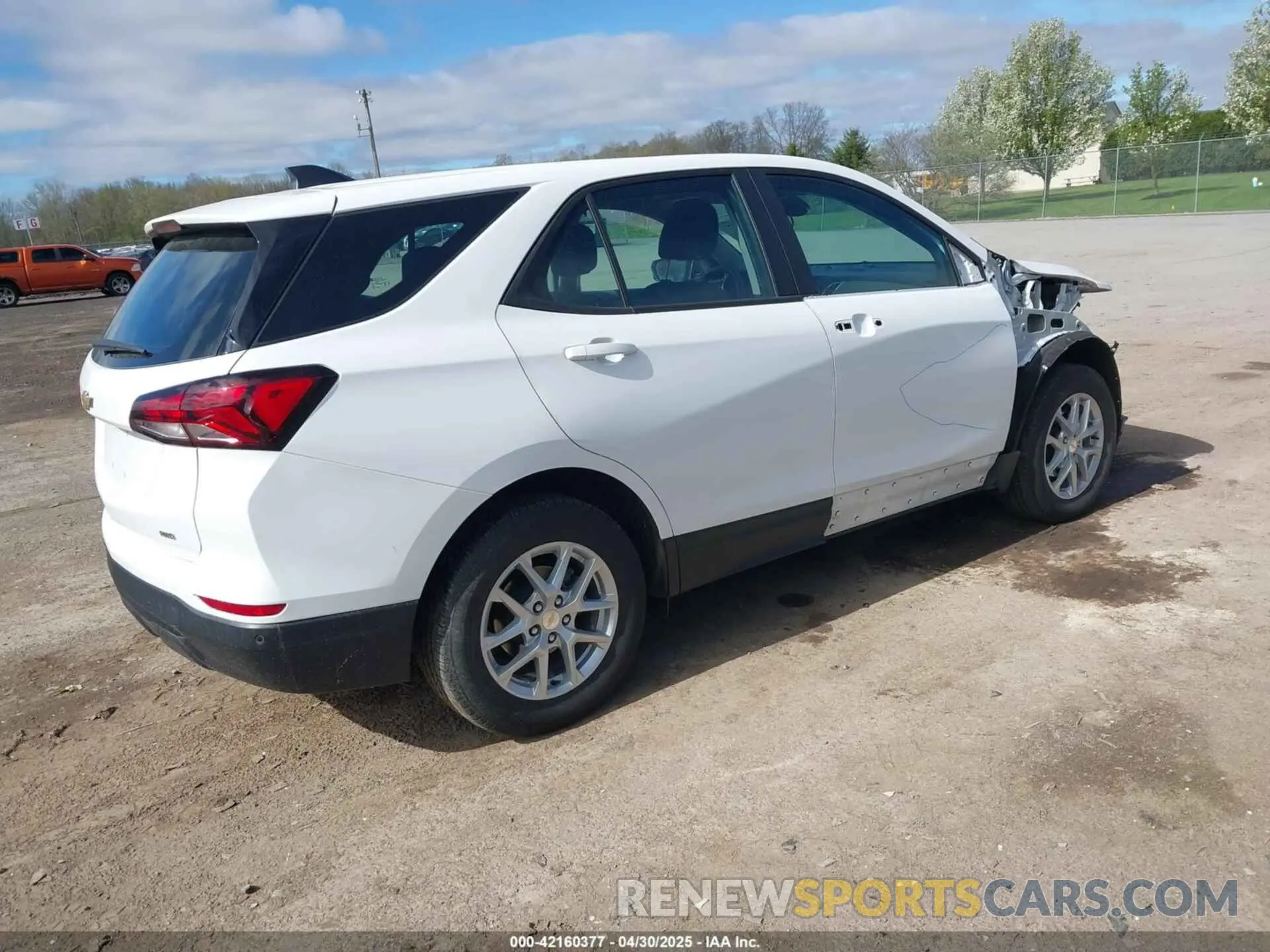 4 Photograph of a damaged car 3GNAXSEGXRL150738 CHEVROLET EQUINOX 2024