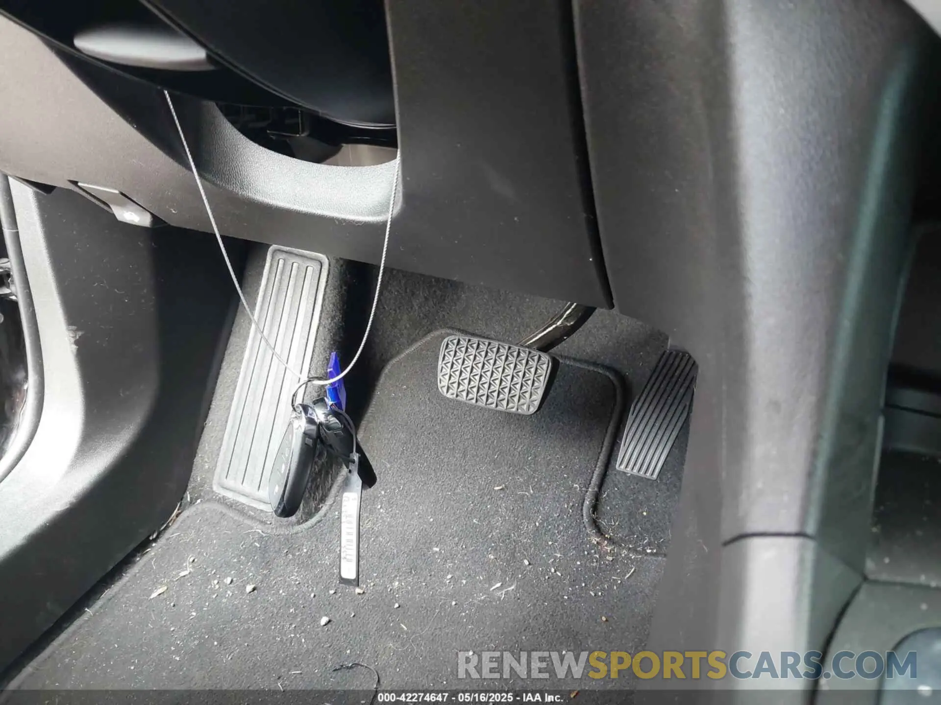 11 Photograph of a damaged car 3GNAXSEGXRL251553 CHEVROLET EQUINOX 2024