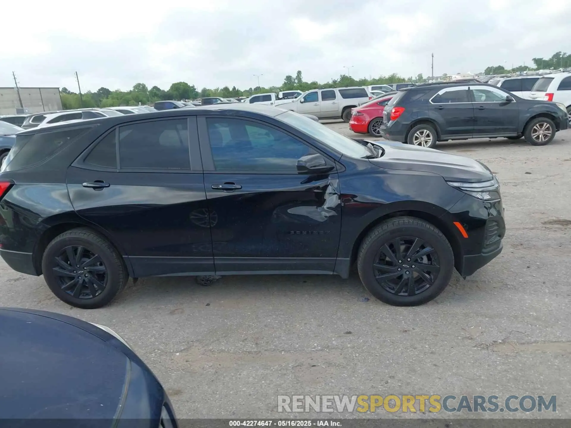13 Photograph of a damaged car 3GNAXSEGXRL251553 CHEVROLET EQUINOX 2024