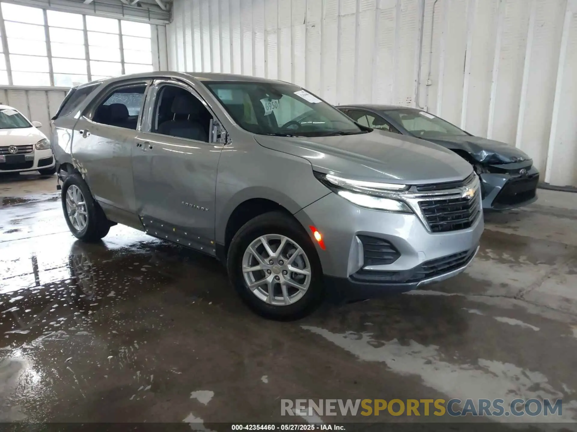 1 Photograph of a damaged car 3GNAXTEG2RL240990 CHEVROLET EQUINOX 2024