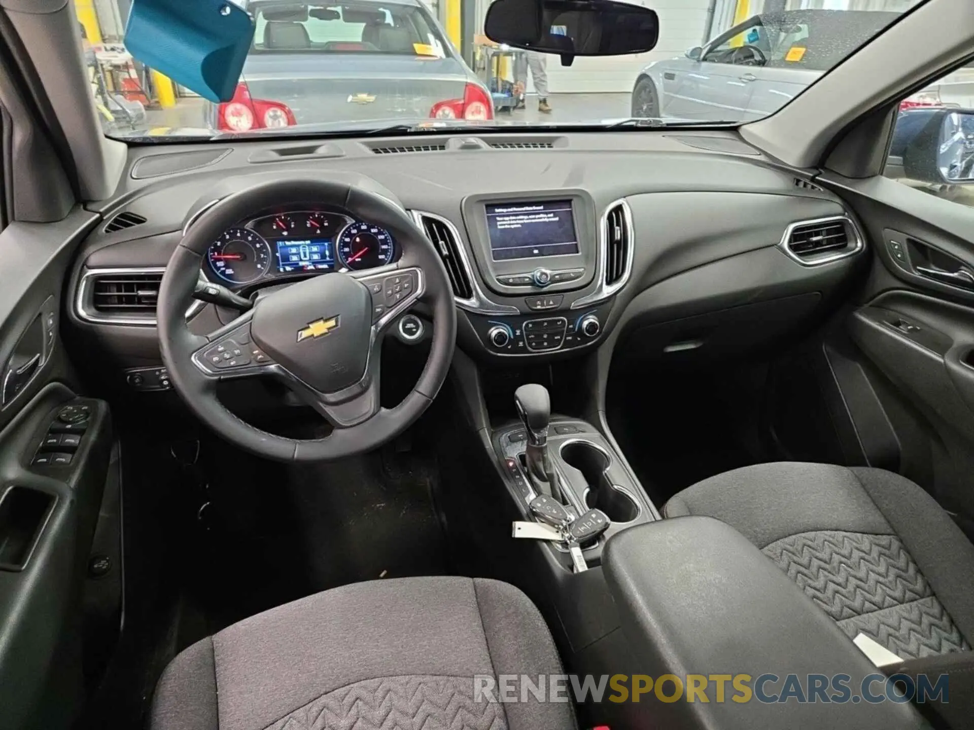 28 Photograph of a damaged car 3GNAXTEG3RL230548 CHEVROLET EQUINOX 2024