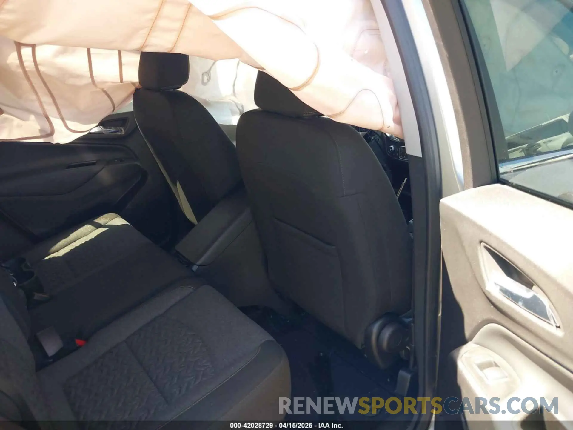 8 Photograph of a damaged car 3GNAXTEG6RL250261 CHEVROLET EQUINOX 2024