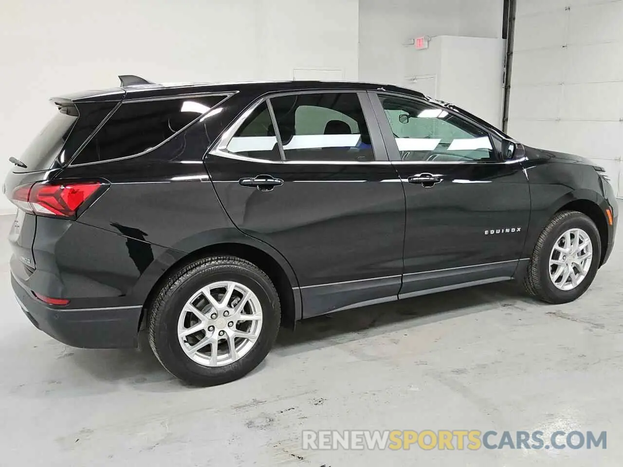 3 Photograph of a damaged car 3GNAXTEG7RL243206 CHEVROLET EQUINOX 2024
