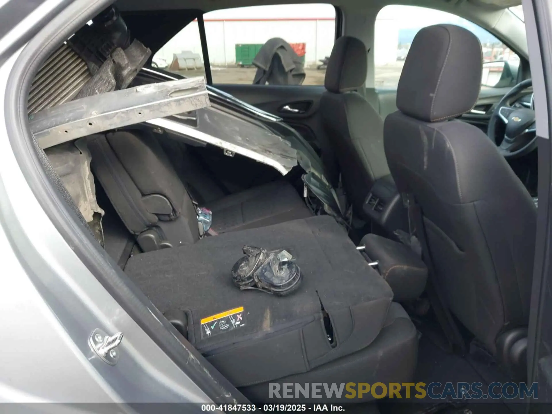8 Photograph of a damaged car 3GNAXTEG9RL255258 CHEVROLET EQUINOX 2024