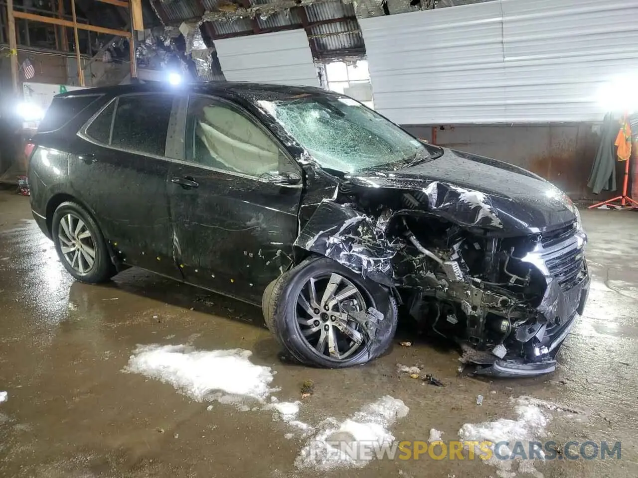 4 Photograph of a damaged car 3GNAXUEG0RL156334 CHEVROLET EQUINOX 2024