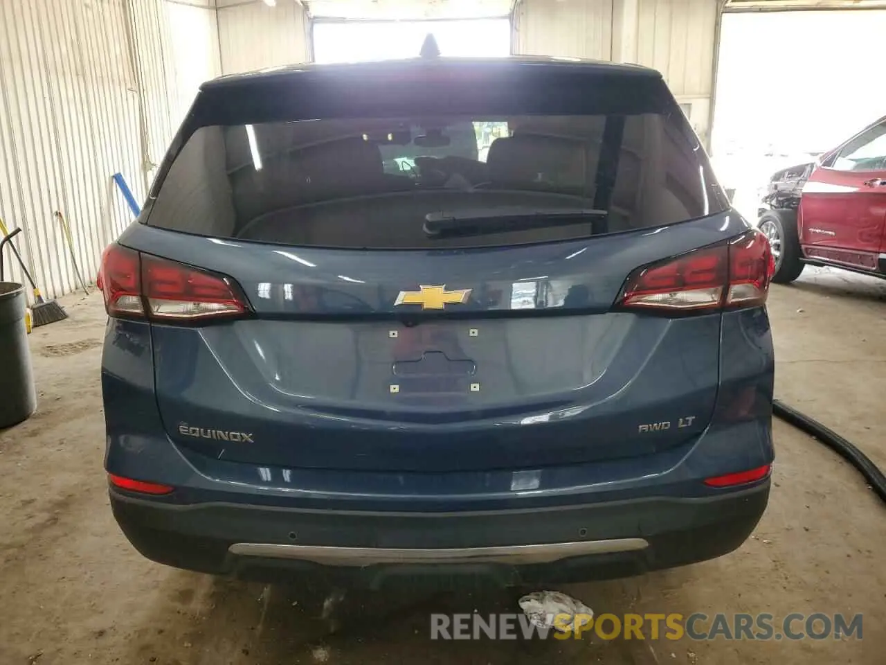 6 Photograph of a damaged car 3GNAXUEG0RL212045 CHEVROLET EQUINOX 2024