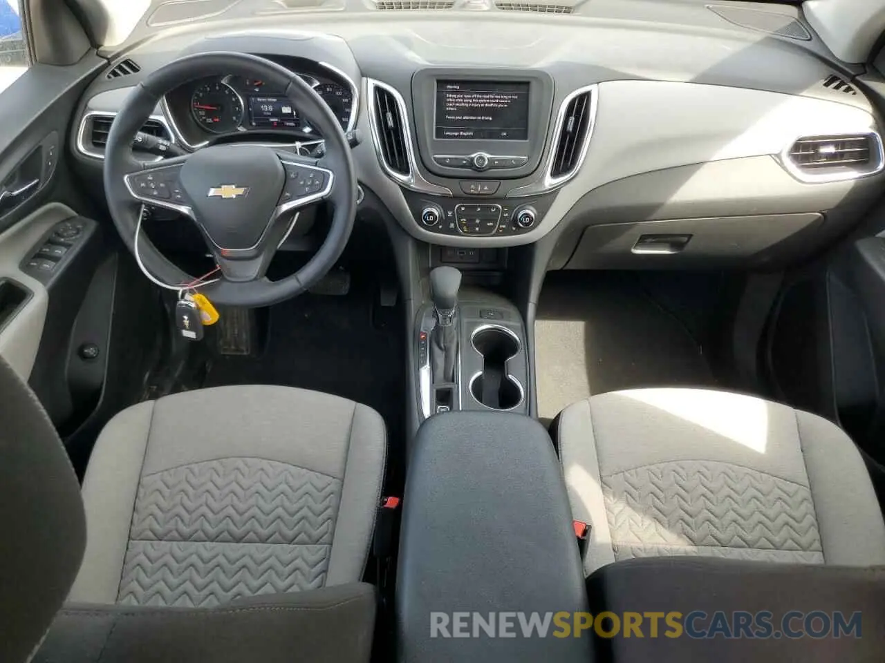 8 Photograph of a damaged car 3GNAXUEG0RL226978 CHEVROLET EQUINOX 2024