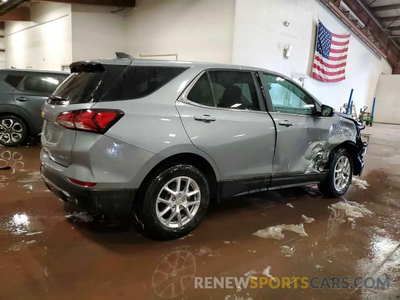 3 Photograph of a damaged car 3GNAXUEG0RL364228 CHEVROLET EQUINOX 2024