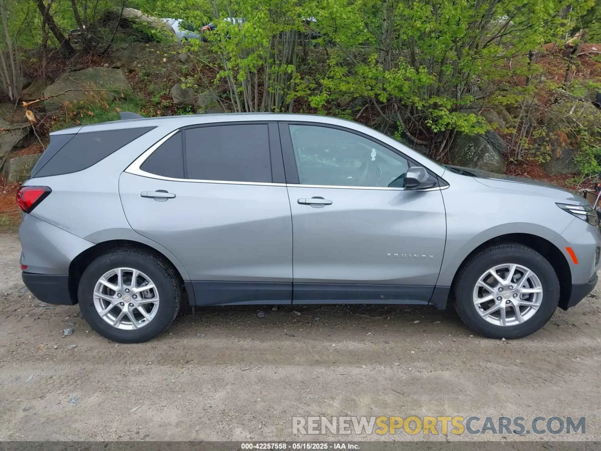 13 Photograph of a damaged car 3GNAXUEG0RS105972 CHEVROLET EQUINOX 2024