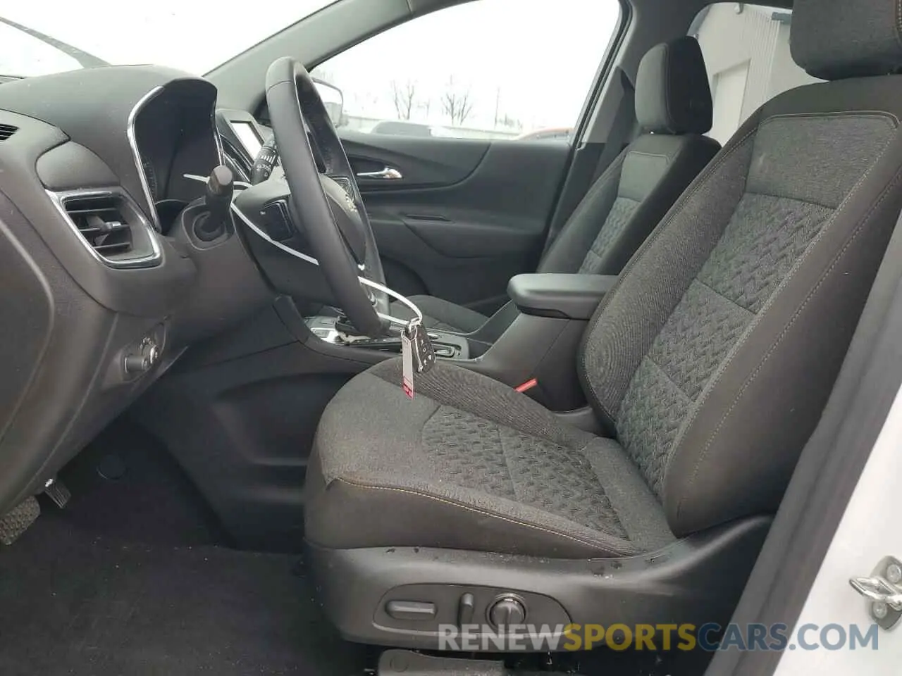 7 Photograph of a damaged car 3GNAXUEG1RL115548 CHEVROLET EQUINOX 2024