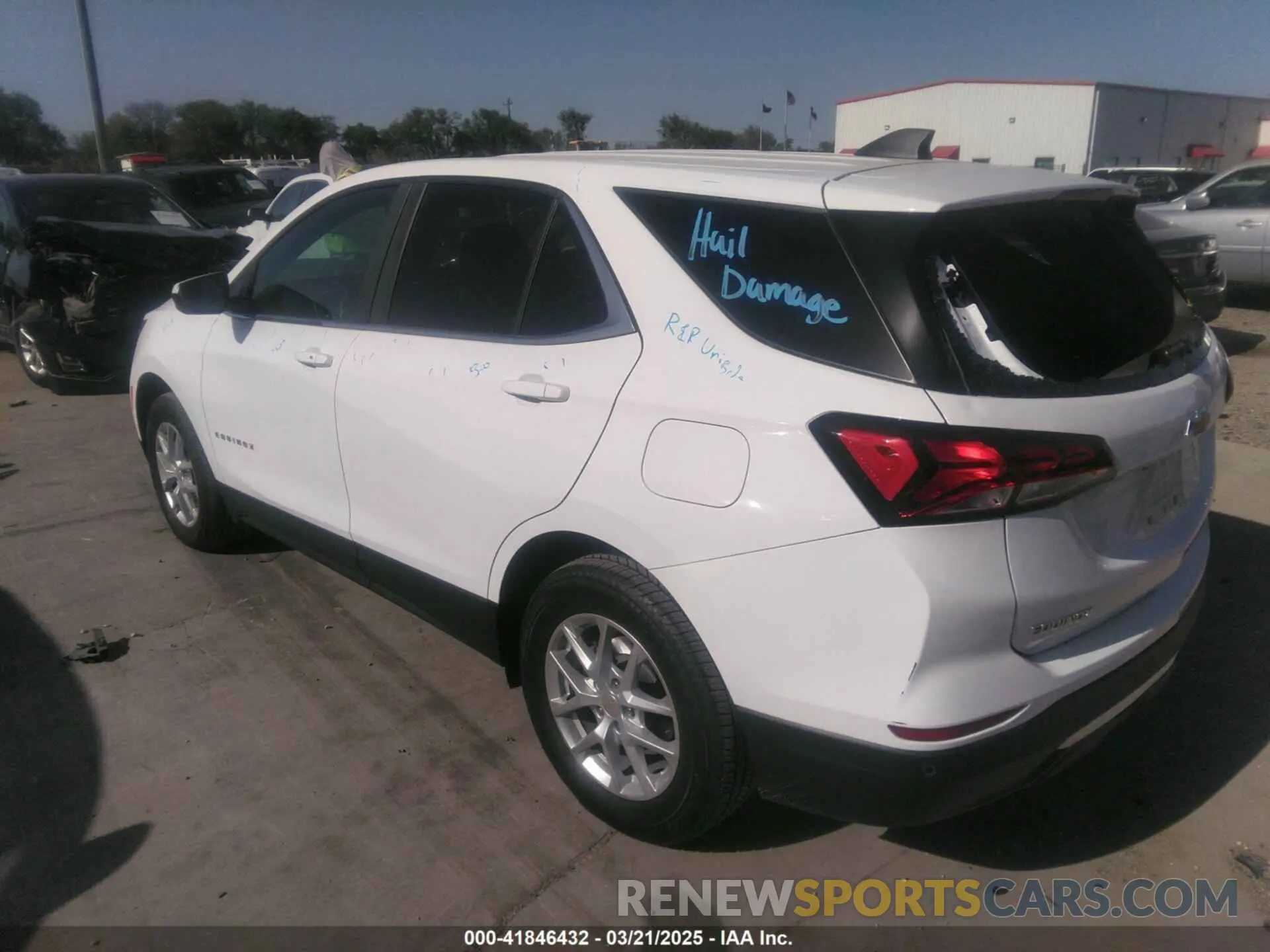 3 Photograph of a damaged car 3GNAXUEG1RL341105 CHEVROLET EQUINOX 2024