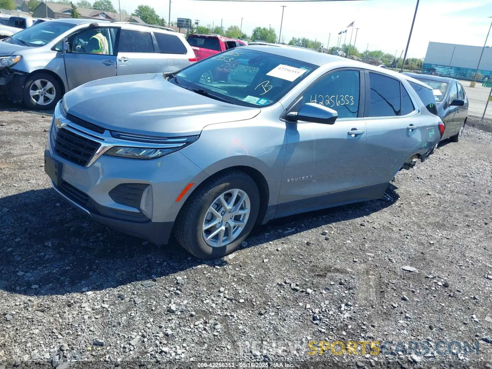 2 Photograph of a damaged car 3GNAXUEG1RS142240 CHEVROLET EQUINOX 2024