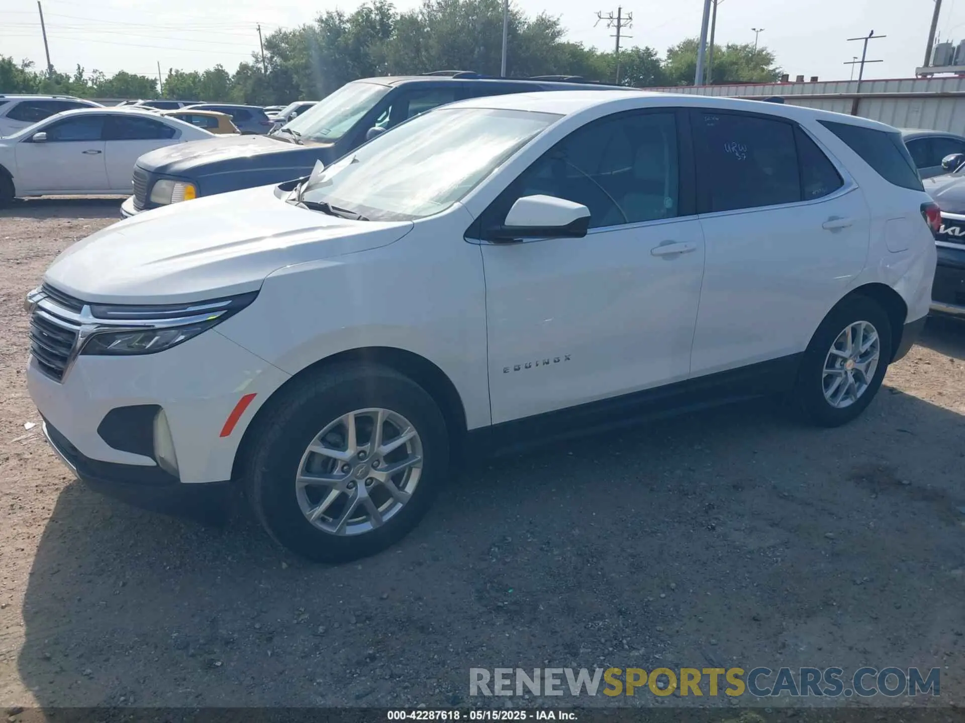 2 Photograph of a damaged car 3GNAXUEG2RL174656 CHEVROLET EQUINOX 2024