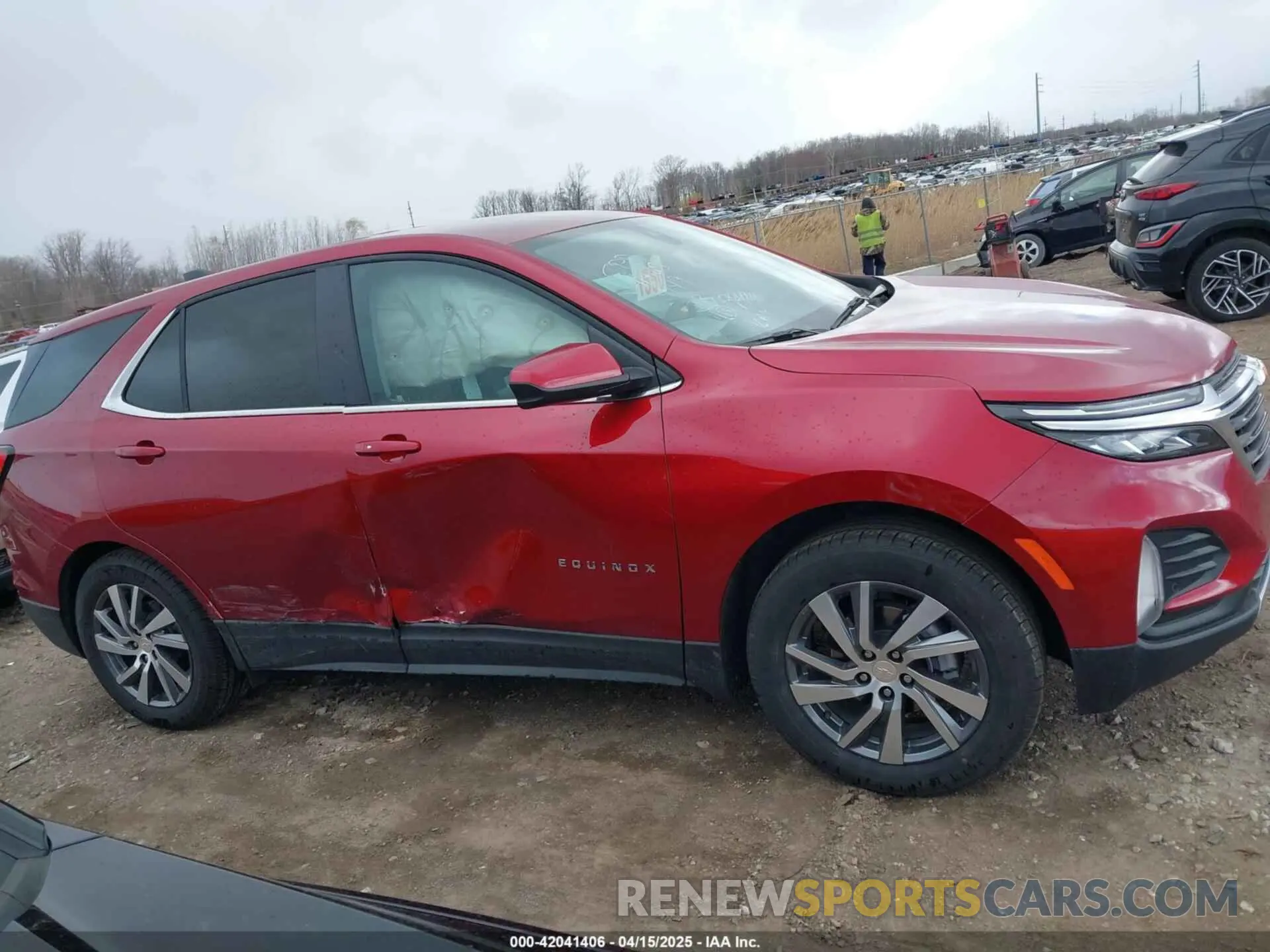 13 Photograph of a damaged car 3GNAXUEG2RL324149 CHEVROLET EQUINOX 2024
