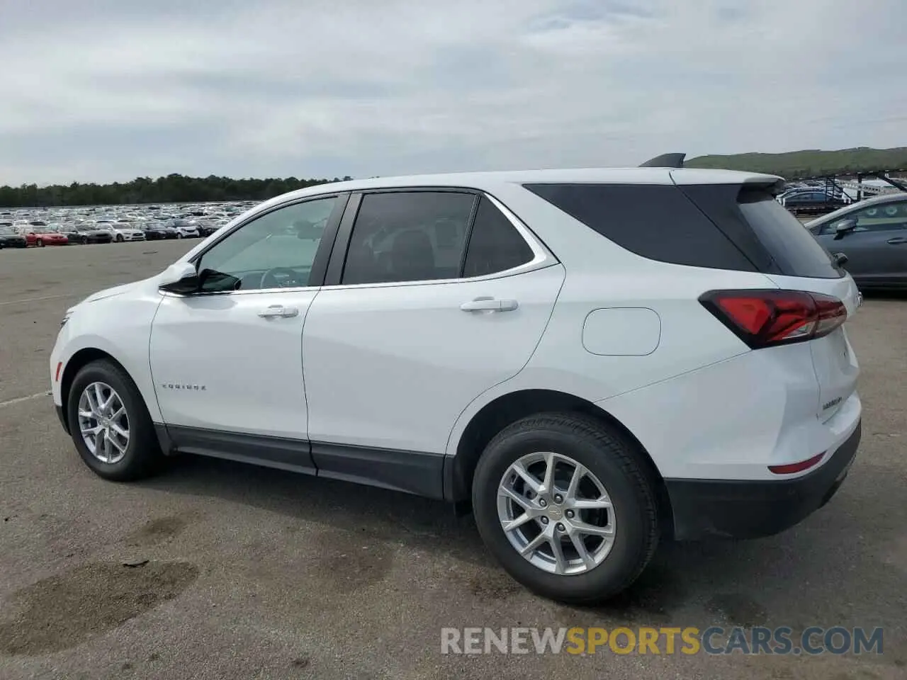2 Photograph of a damaged car 3GNAXUEG2RS119615 CHEVROLET EQUINOX 2024