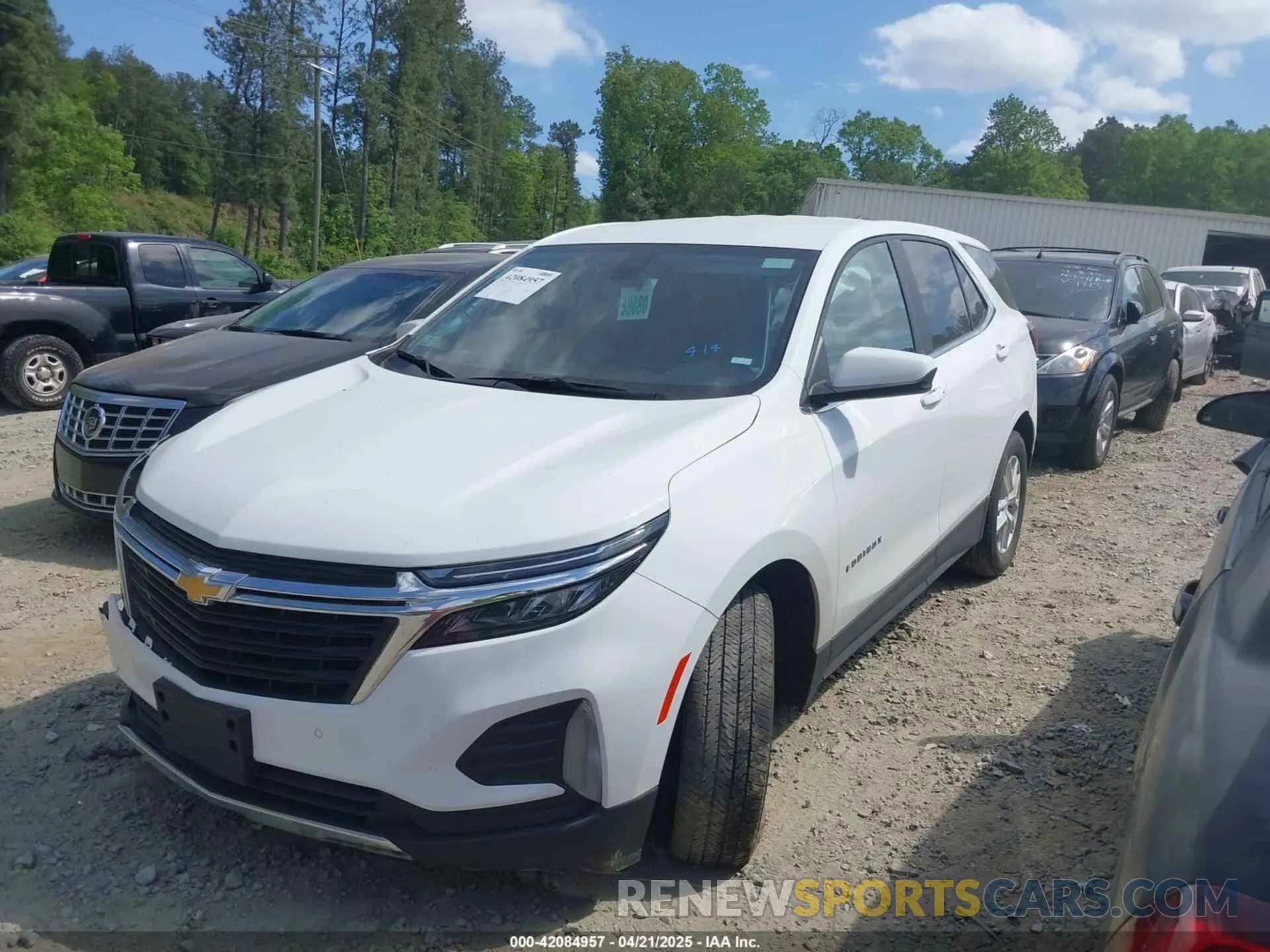 2 Photograph of a damaged car 3GNAXUEG2RS142165 CHEVROLET EQUINOX 2024