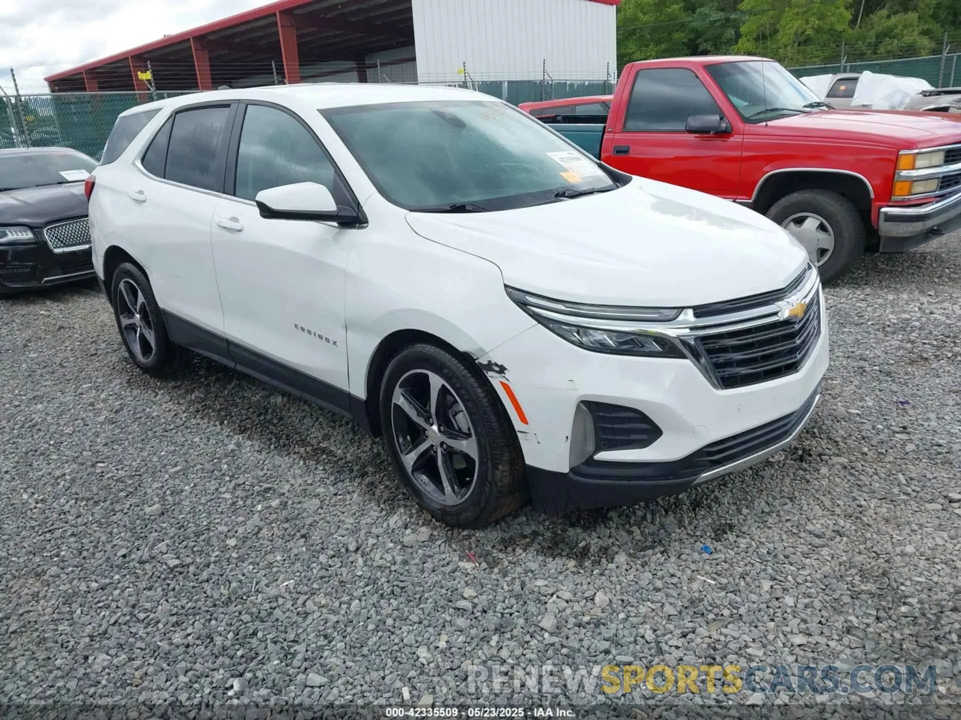 1 Photograph of a damaged car 3GNAXUEG2RS219522 CHEVROLET EQUINOX 2024