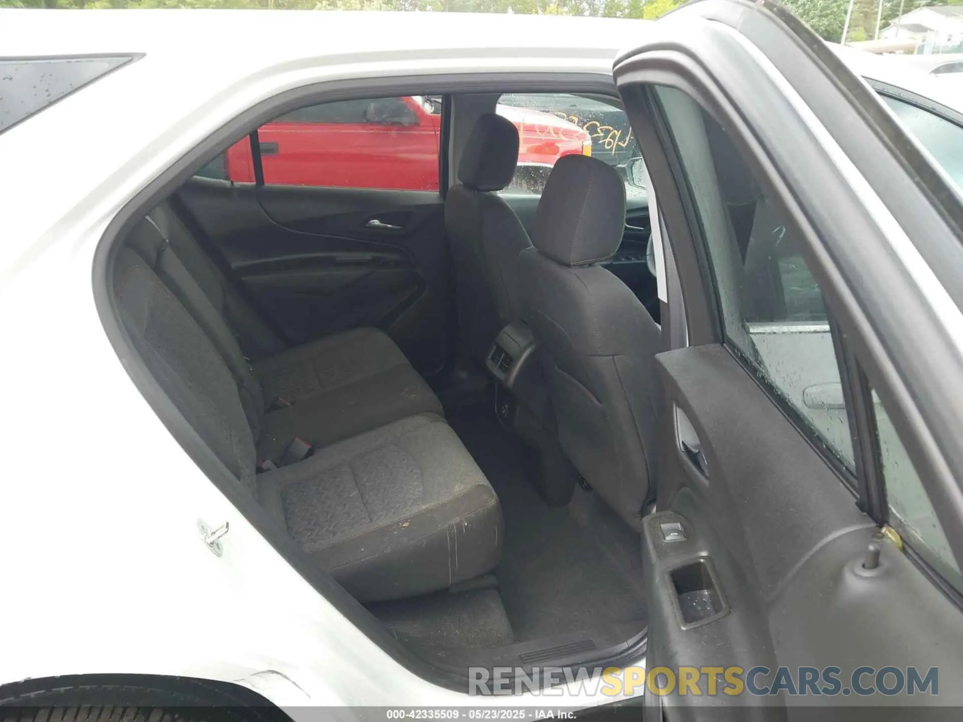 8 Photograph of a damaged car 3GNAXUEG2RS219522 CHEVROLET EQUINOX 2024