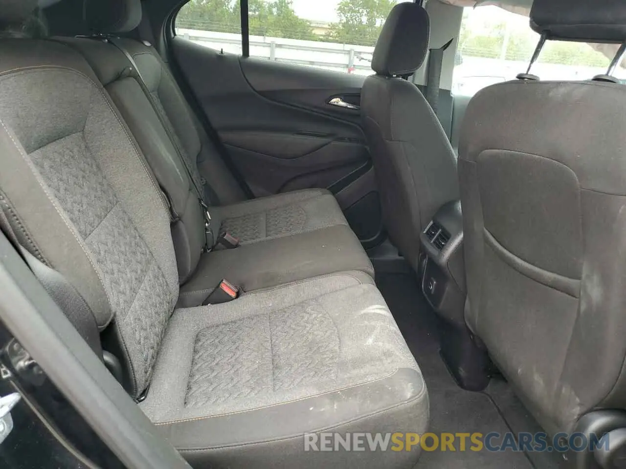 11 Photograph of a damaged car 3GNAXUEG3RL227235 CHEVROLET EQUINOX 2024